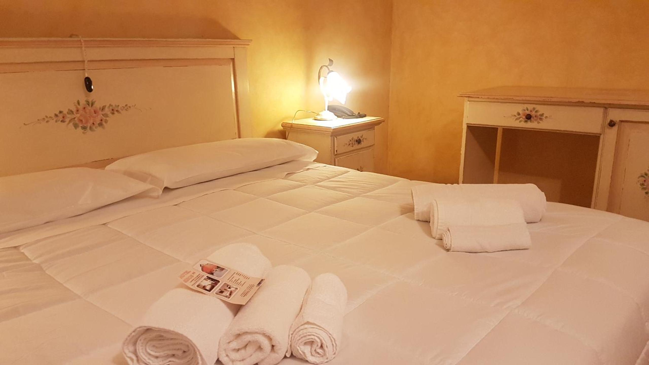Triple Room - Photo 6