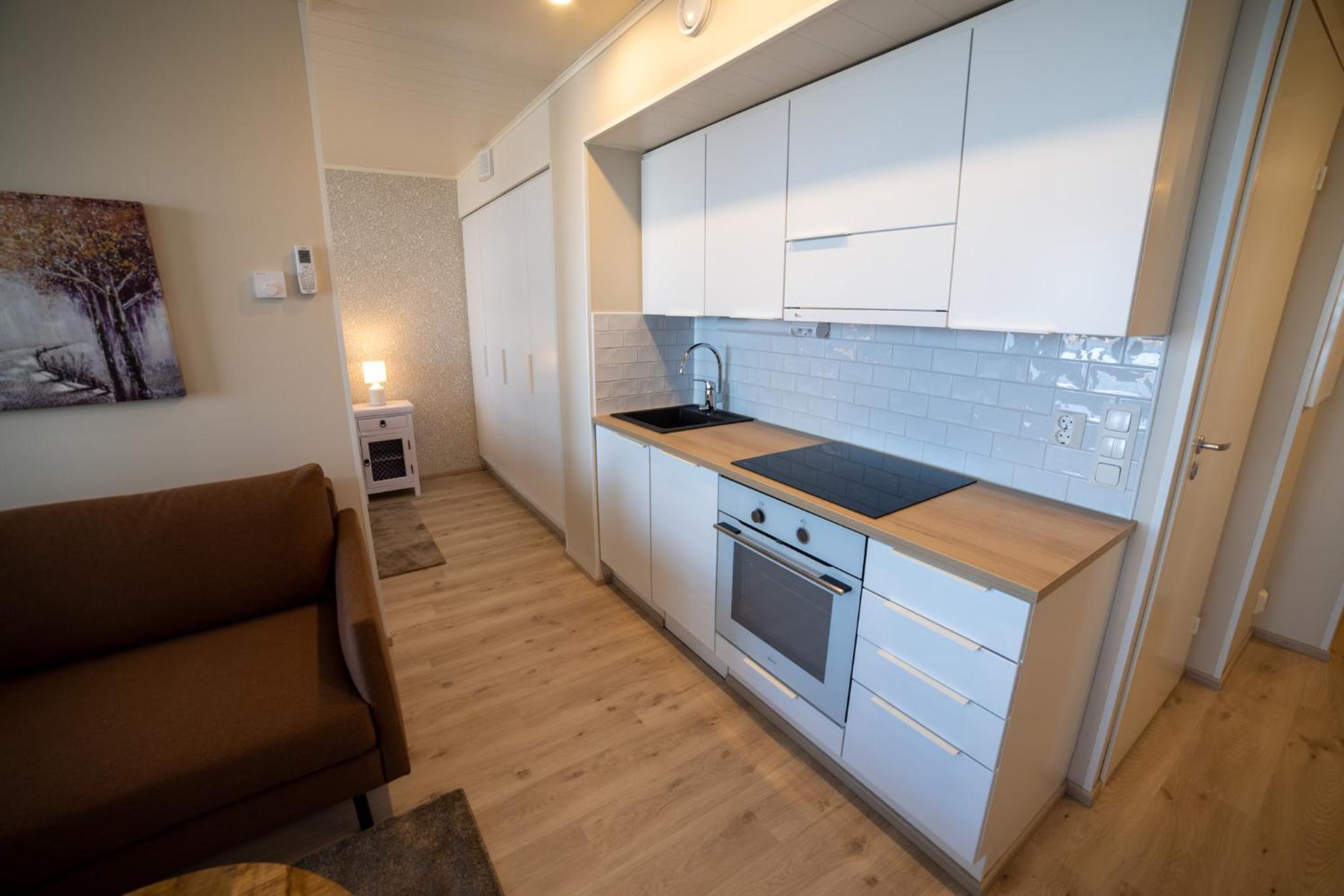 Apartment with Sea View - Photo 3