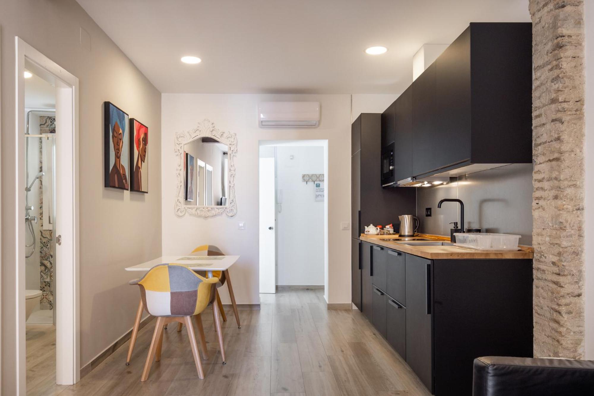 One-Bedroom Apartment - Photo 18