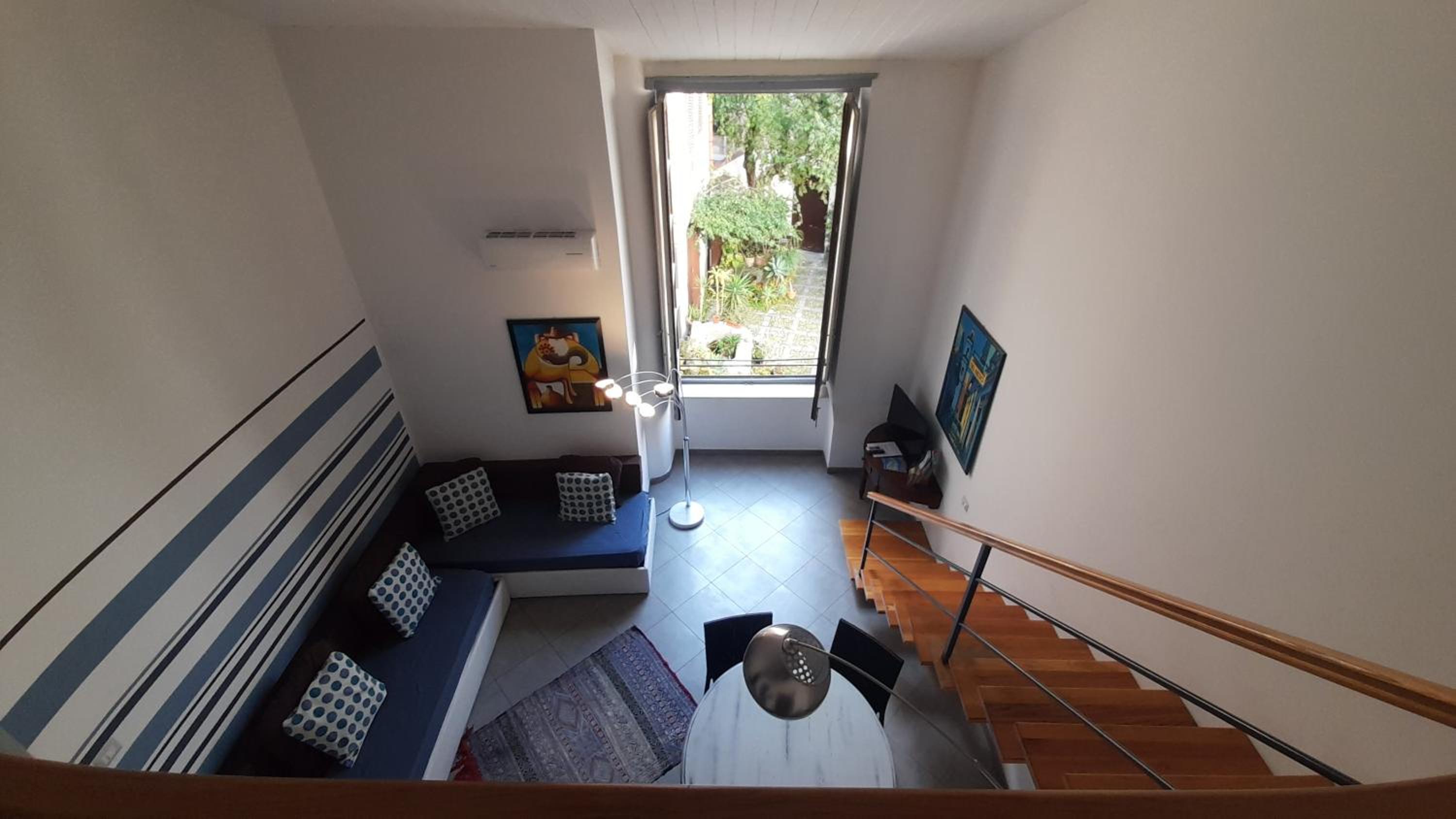 Apartment with Garden View
