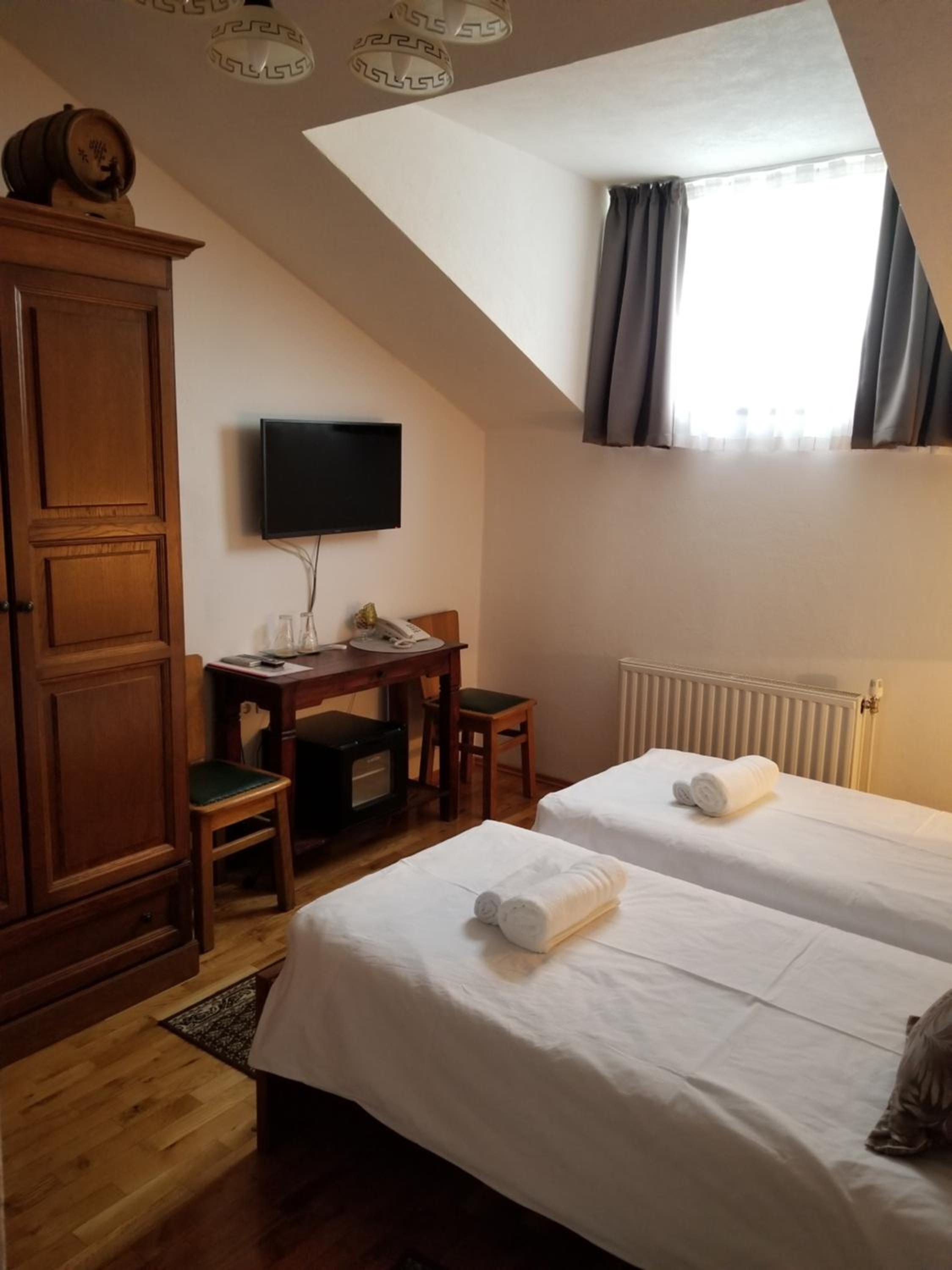 Standard Twin Room photo 1