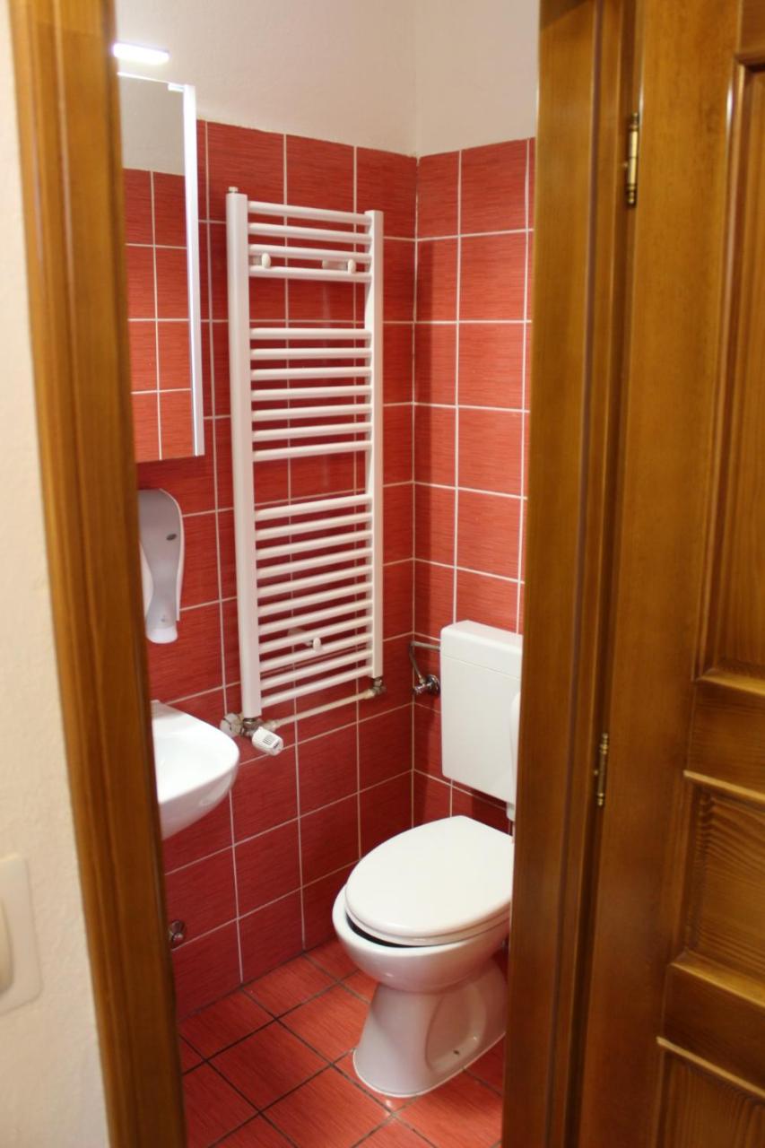 Standard Twin Room photo 2