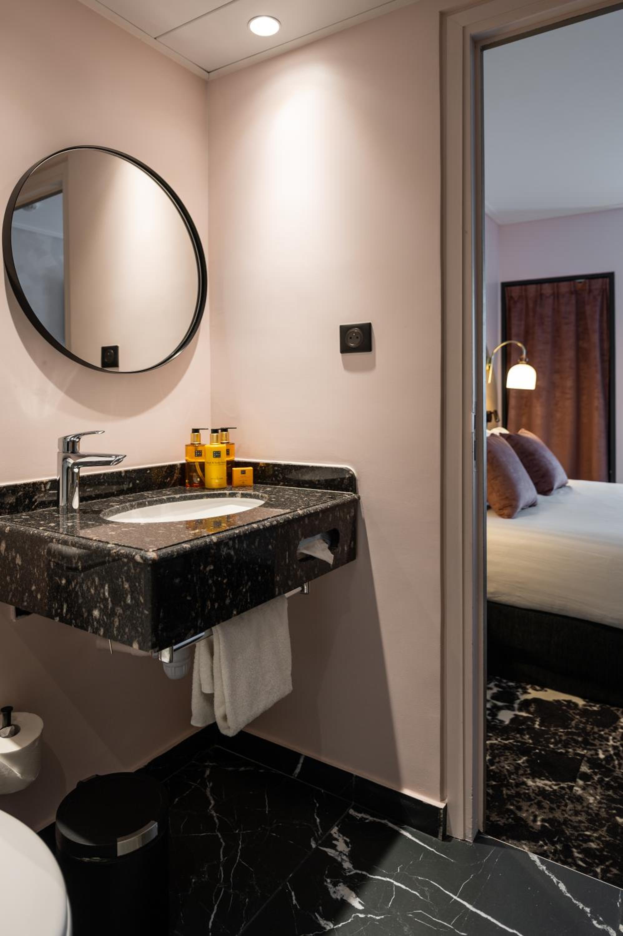 Double Comfort Room photo 2