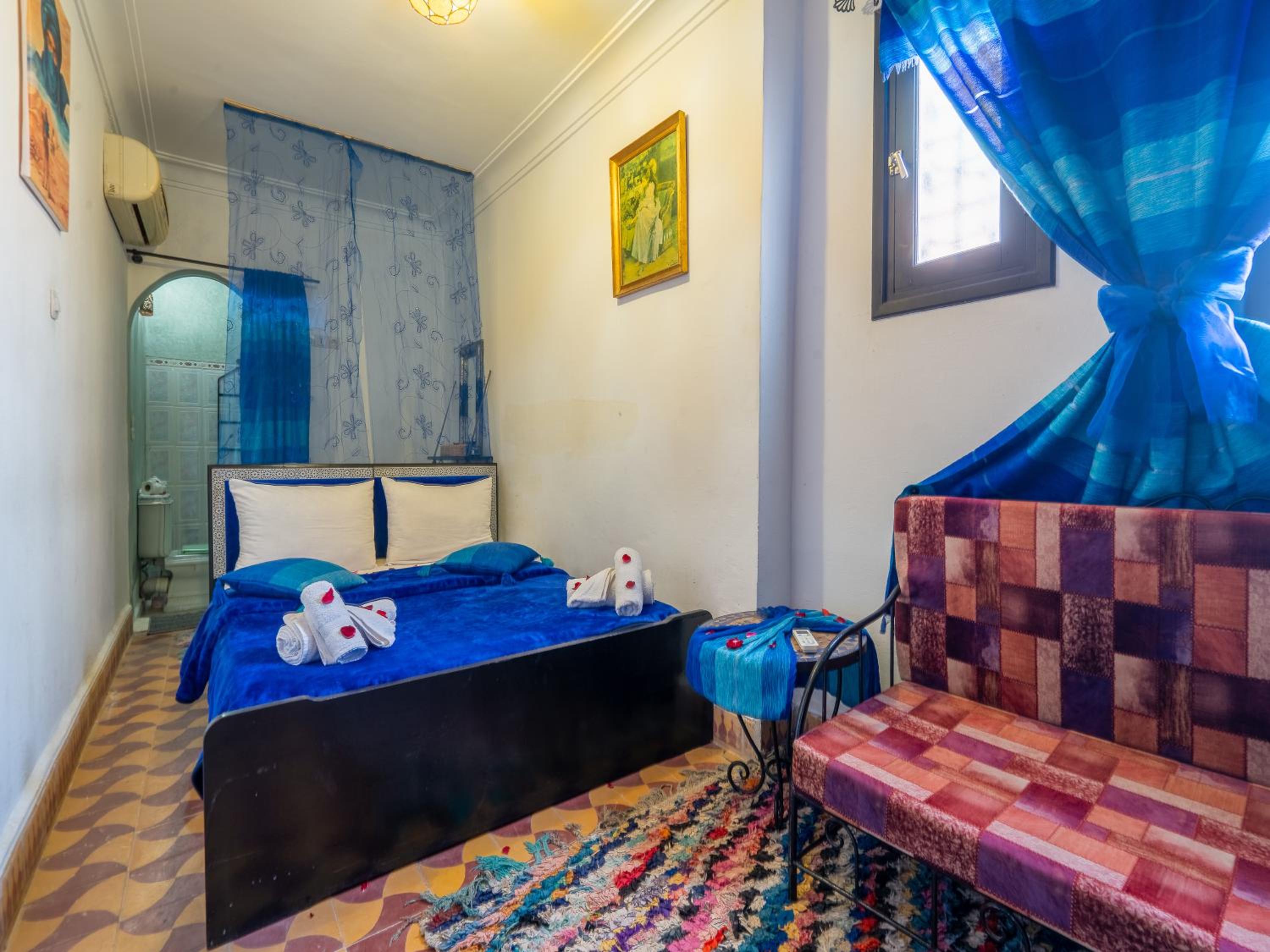 Double Room - Photo 10