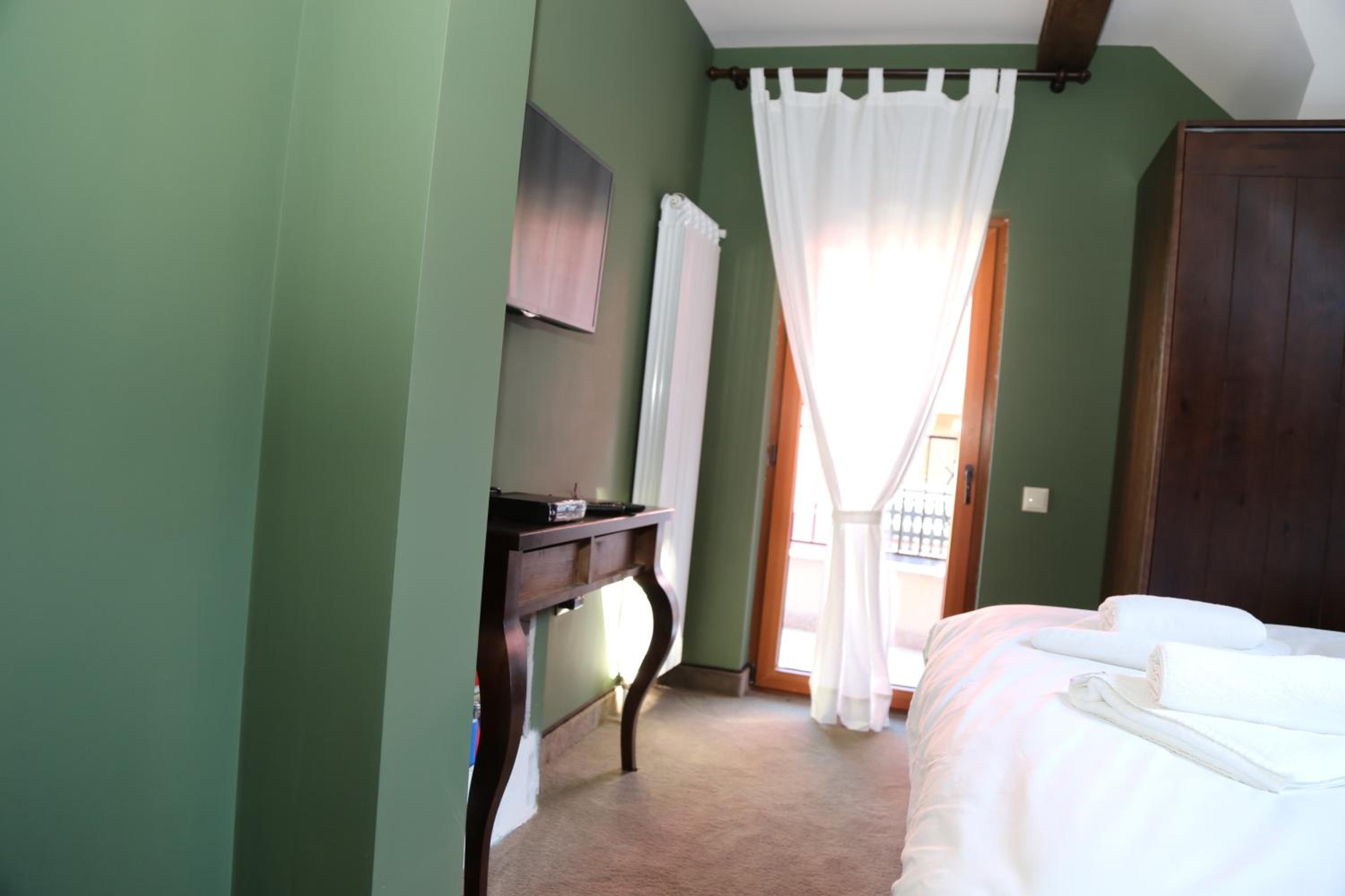 Superior Double Room with Balcony photo 1