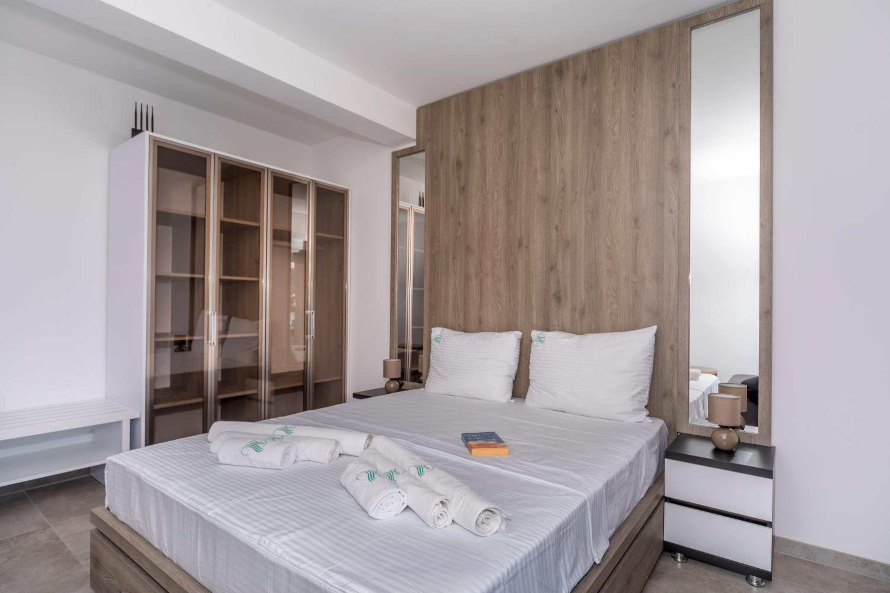 One Bedroom Apartment with Sea View photo 2