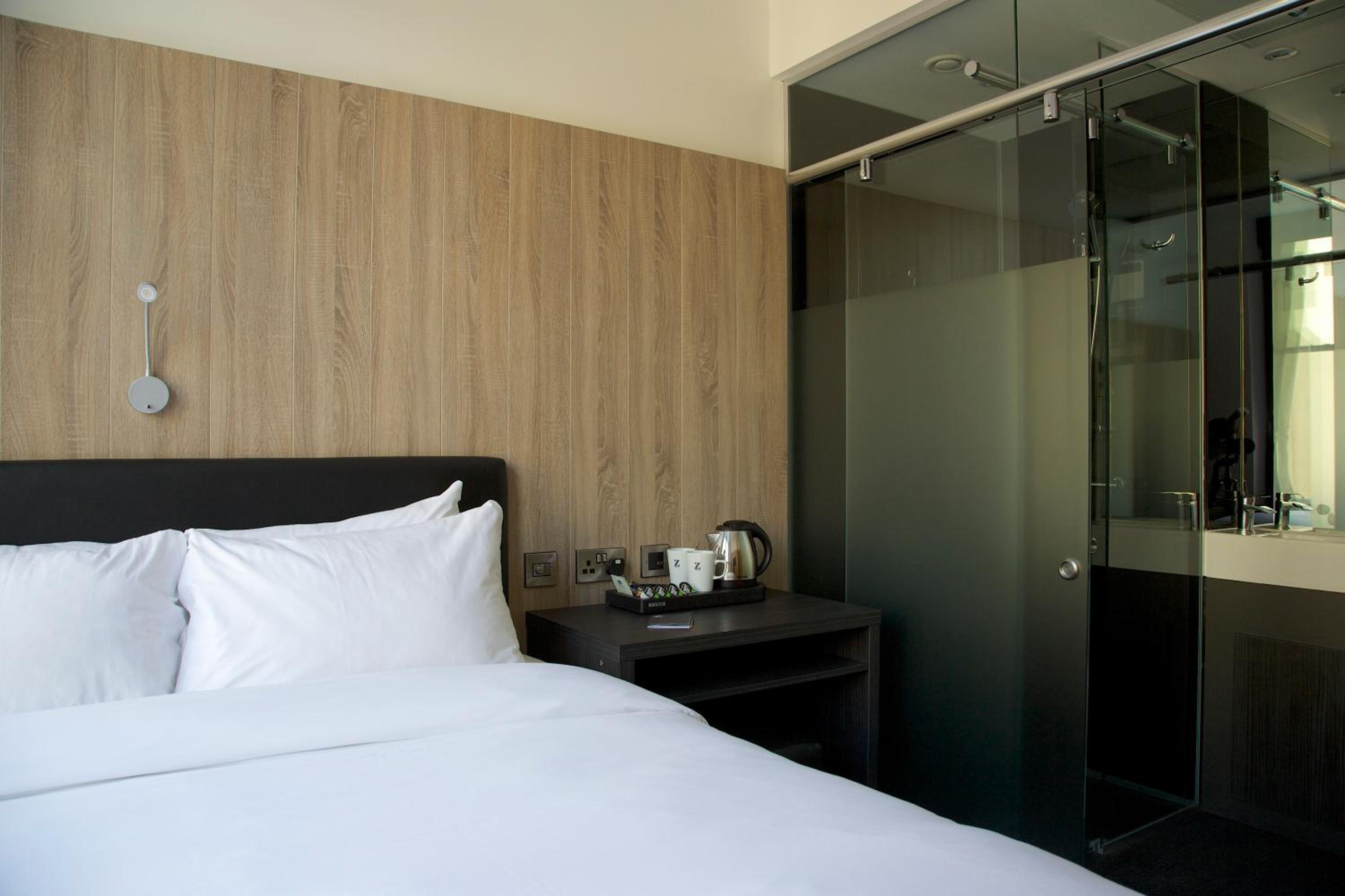 Queen Room - Photo 6