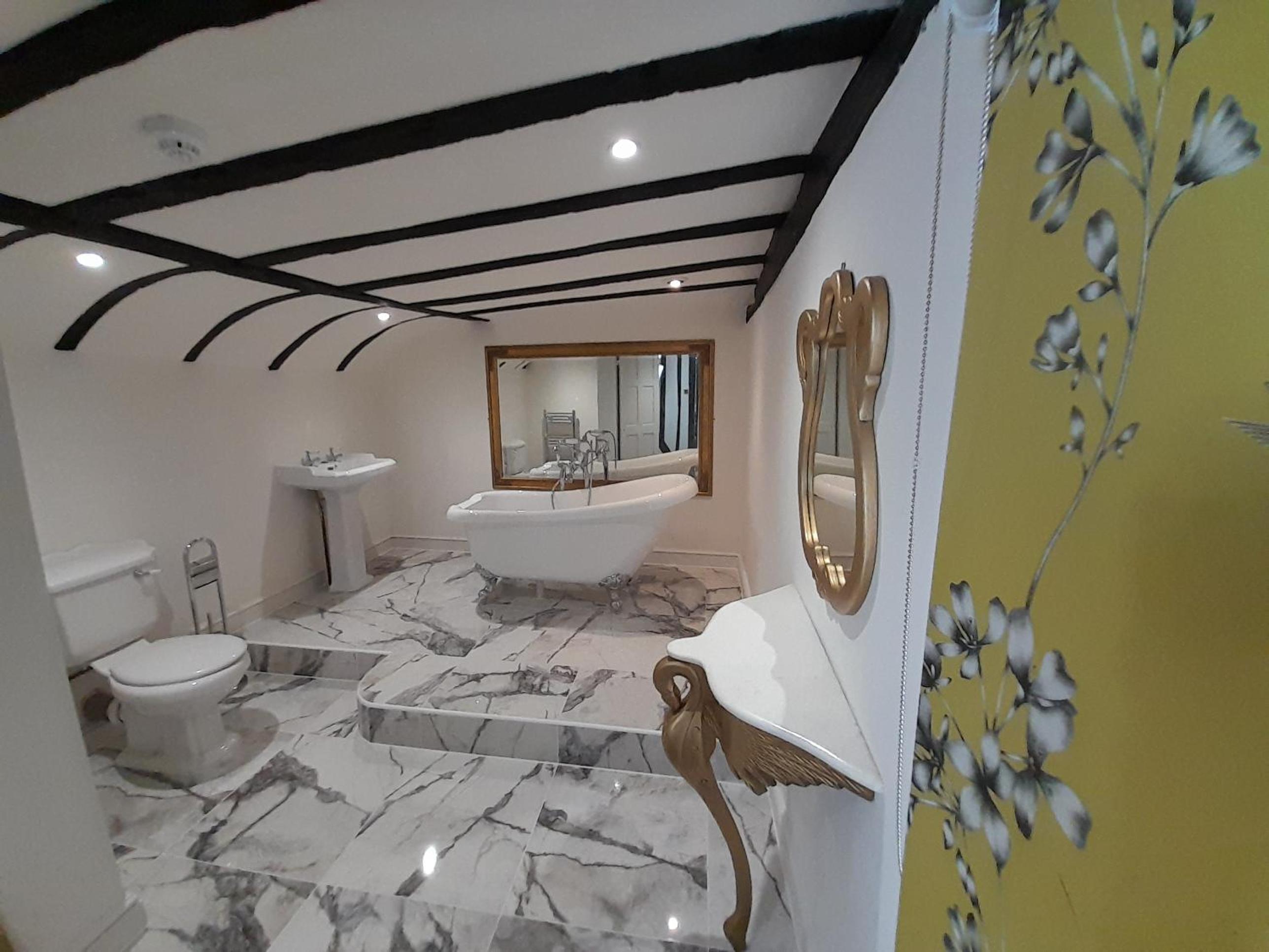 Superior Double Room - Photo 13