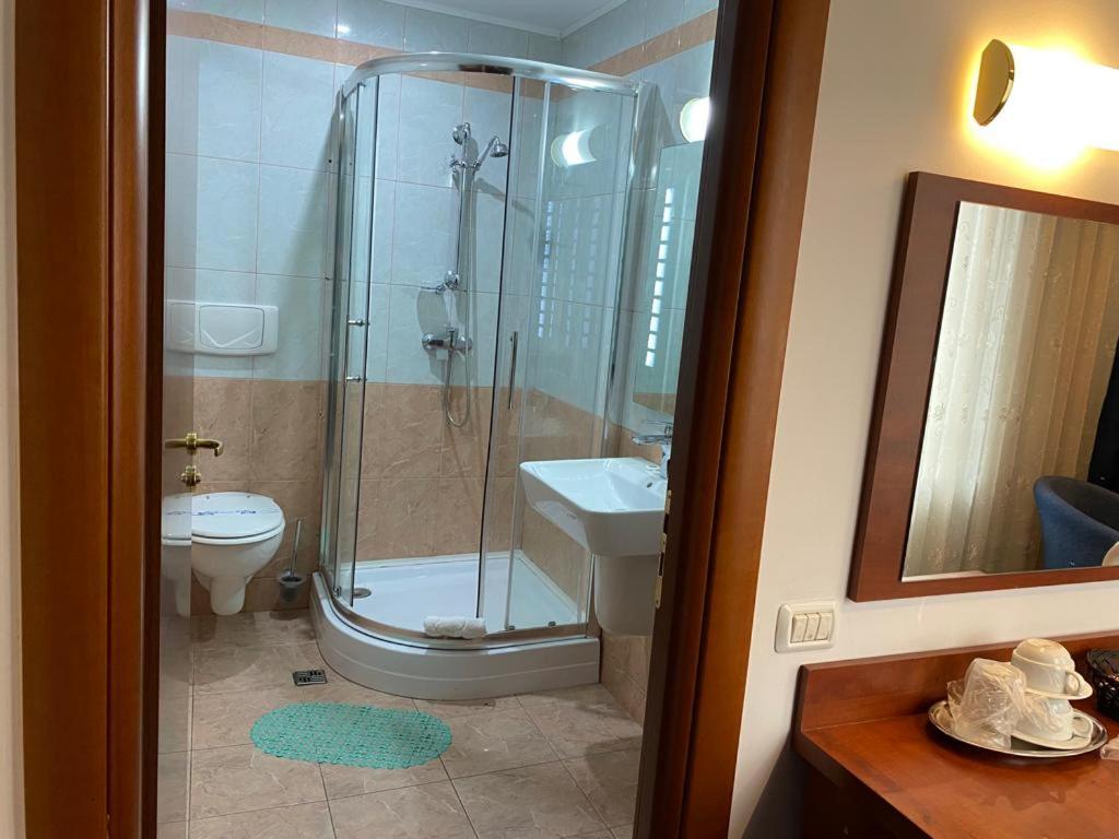 Suite with Terrace - Photo 7