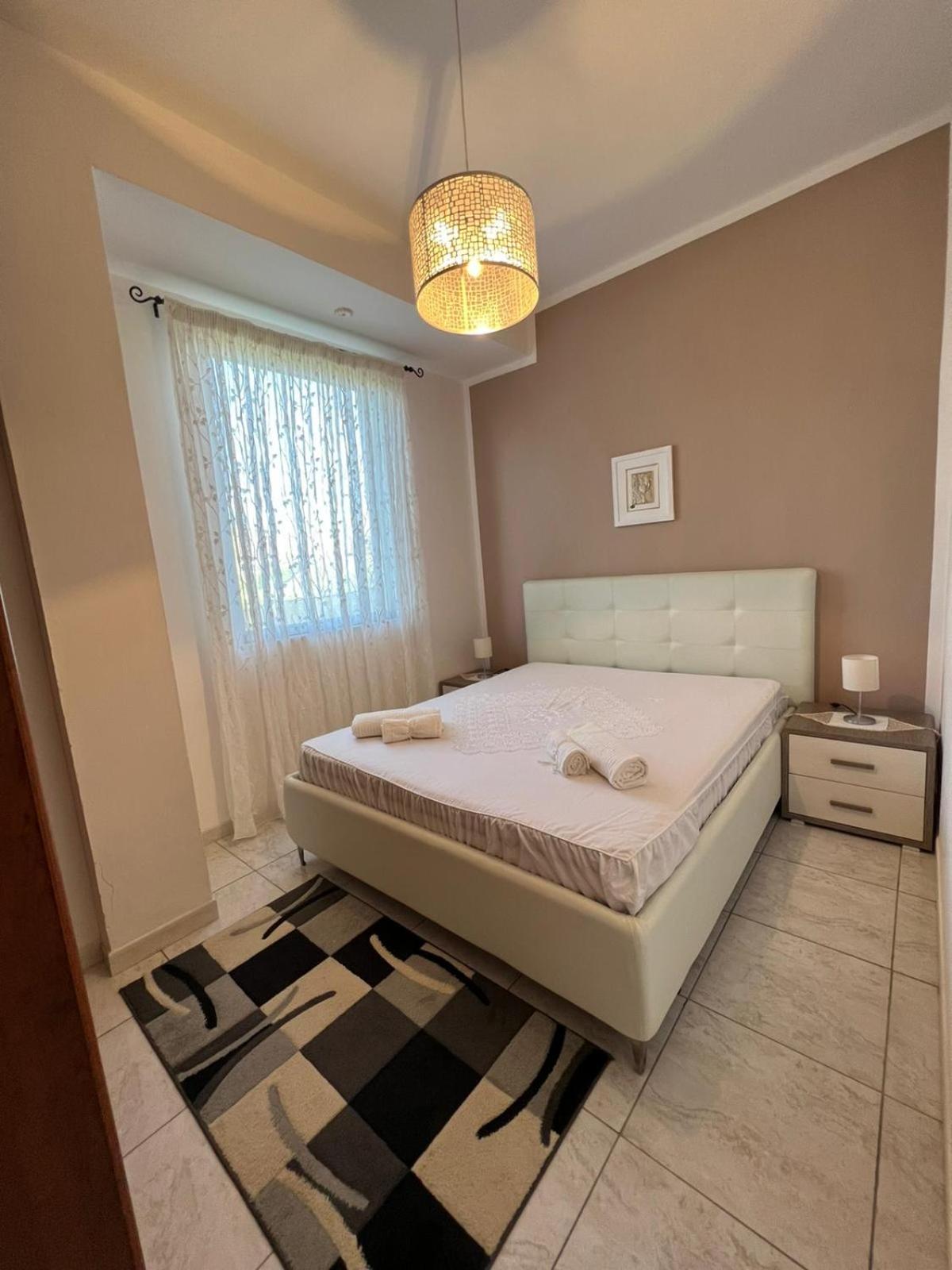 One-Bedroom House photo 3