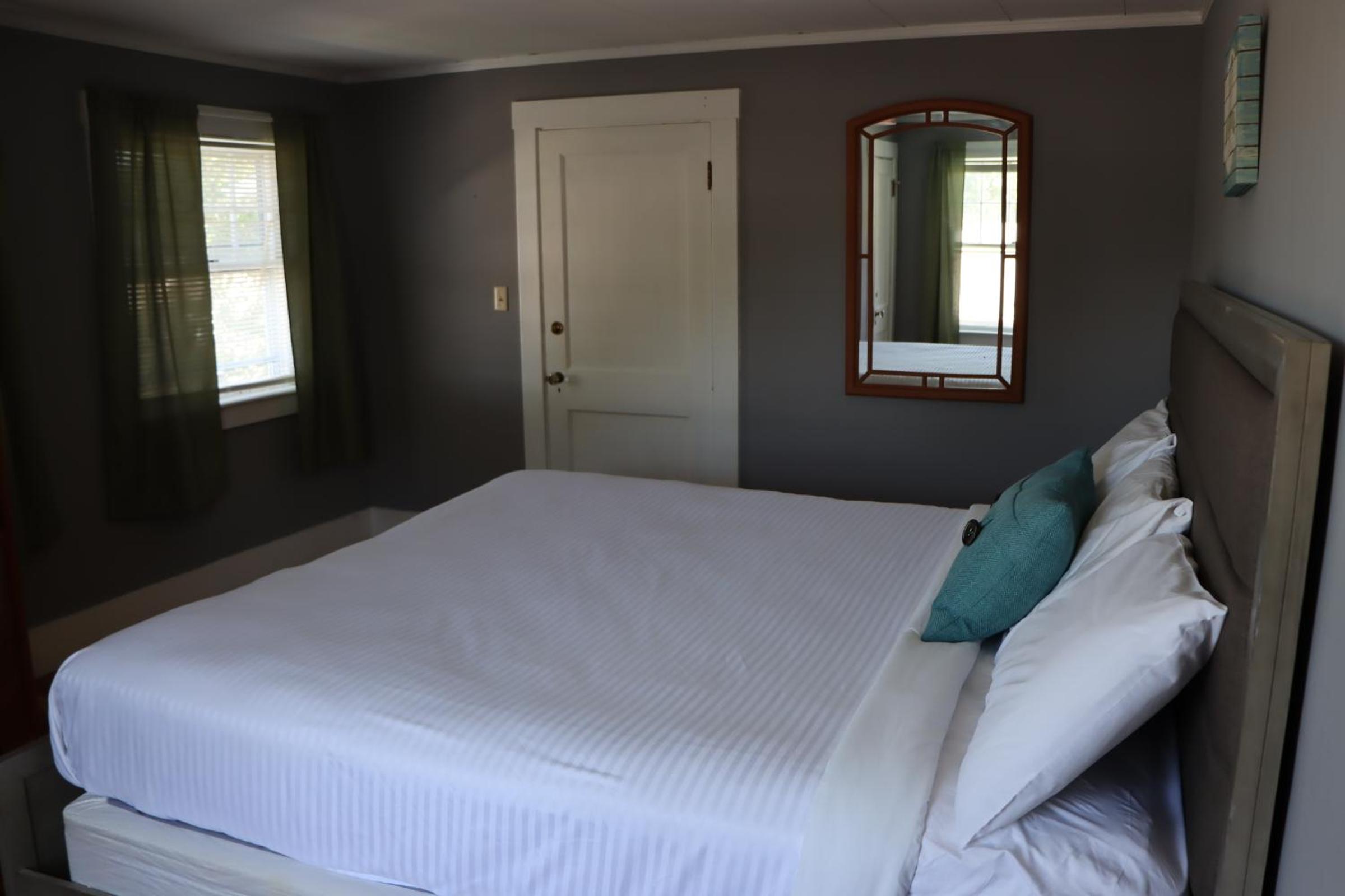 Four-Bedroom House photo 3