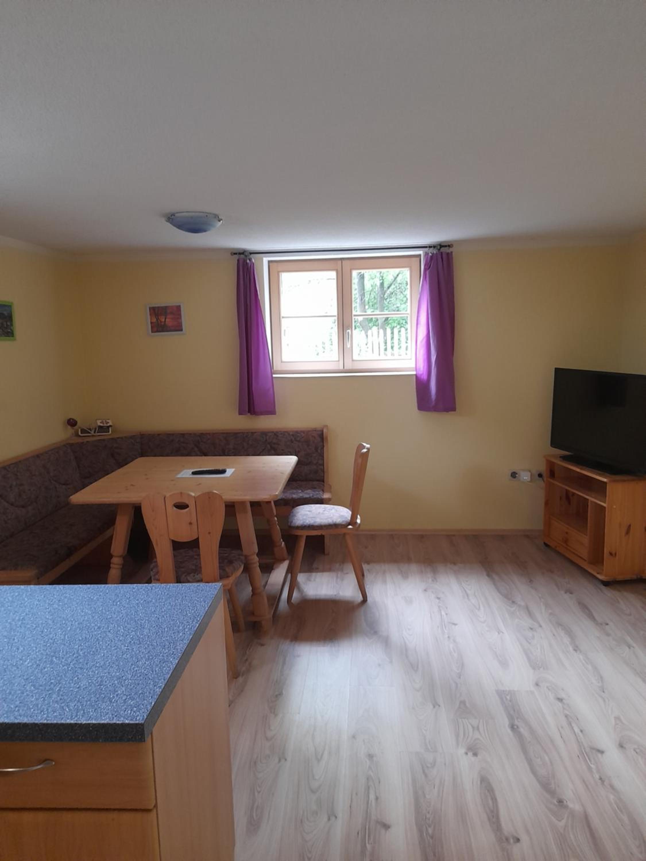 Apartment with Terrace - Photo 2