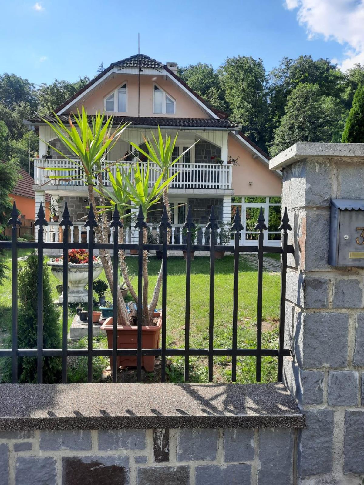Standard Villa photo 3