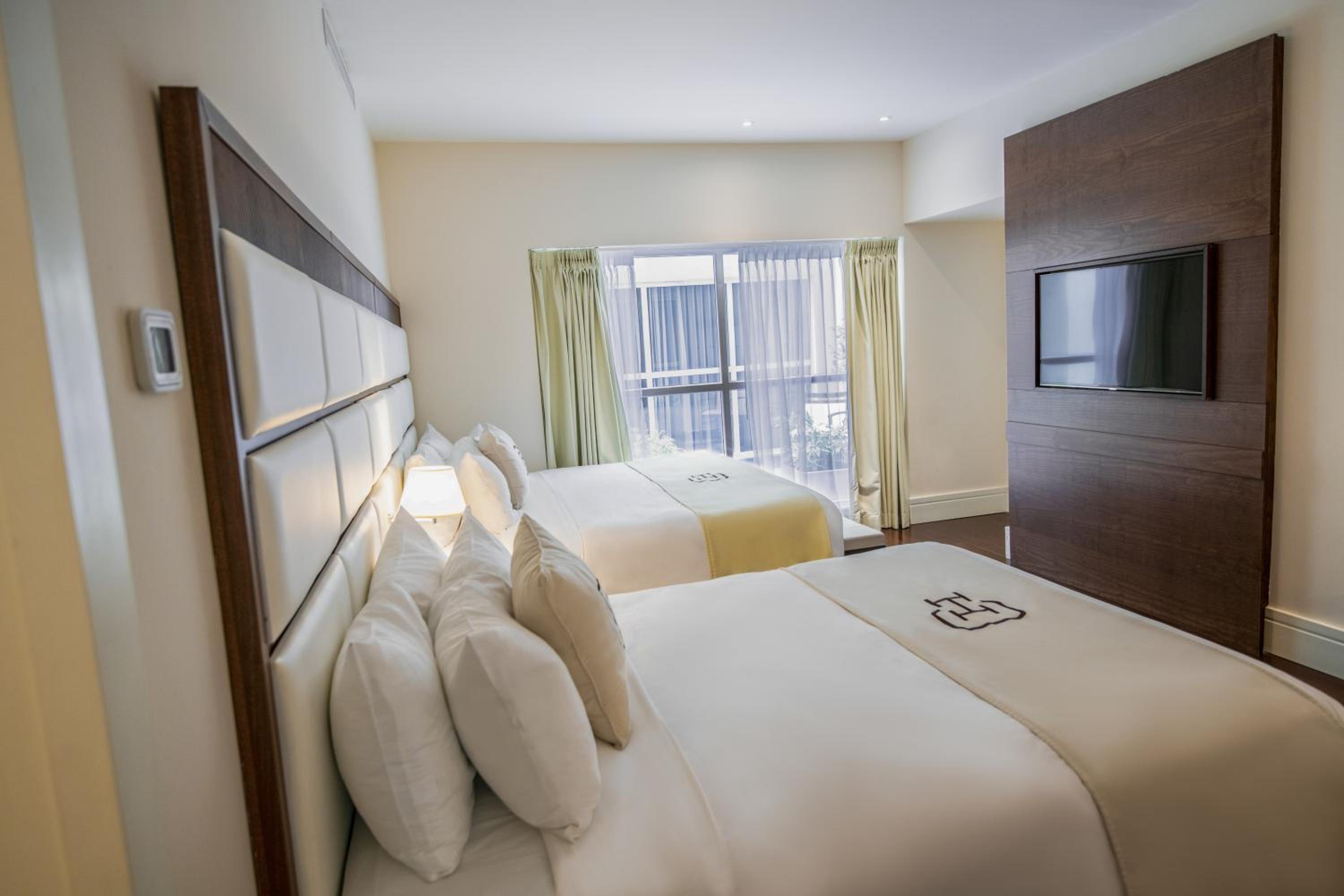 Superior Queen Room with Two Queen Beds thumbnail 5