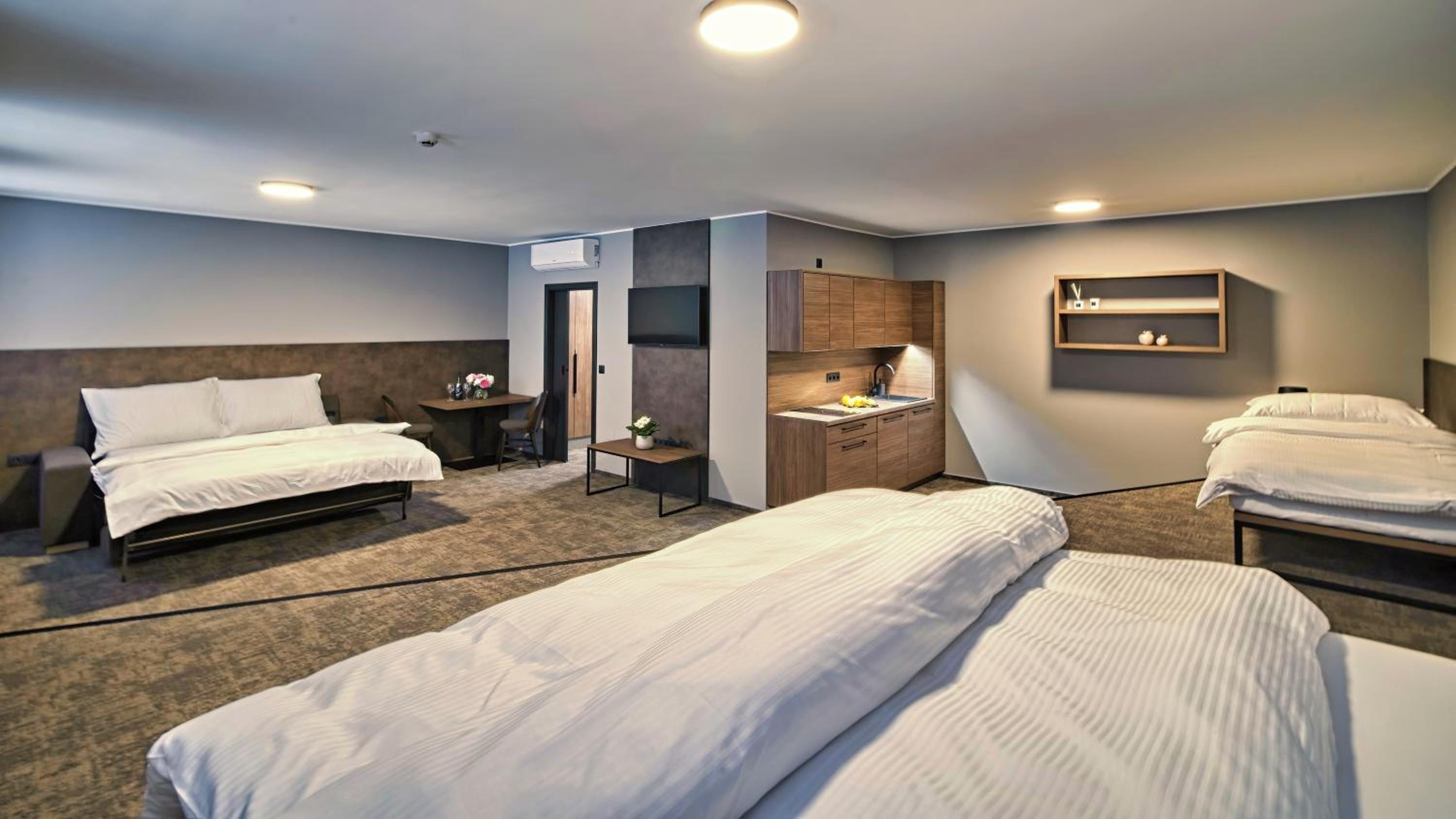 Superior Apartment