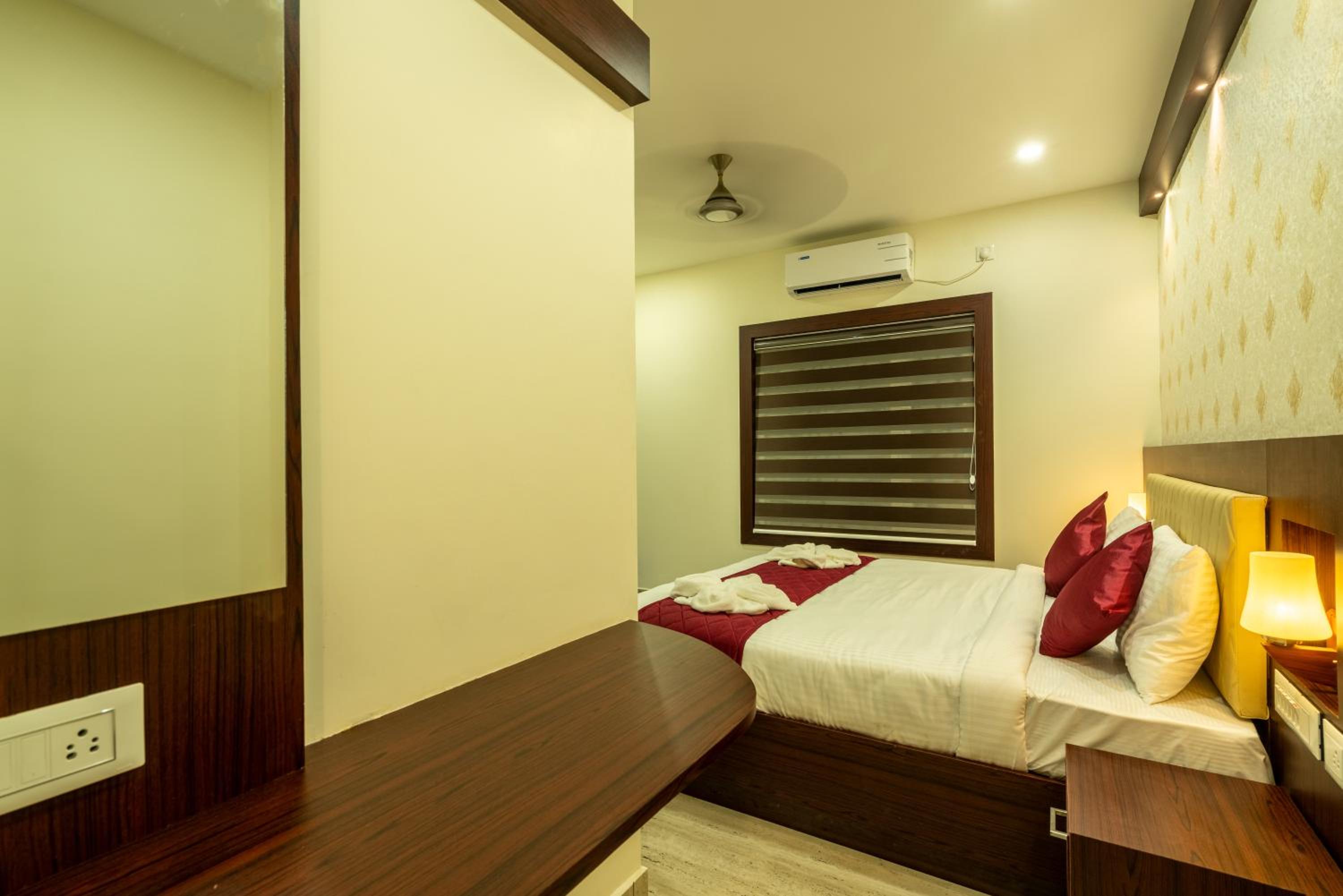 Deluxe Double Room - Photo 1