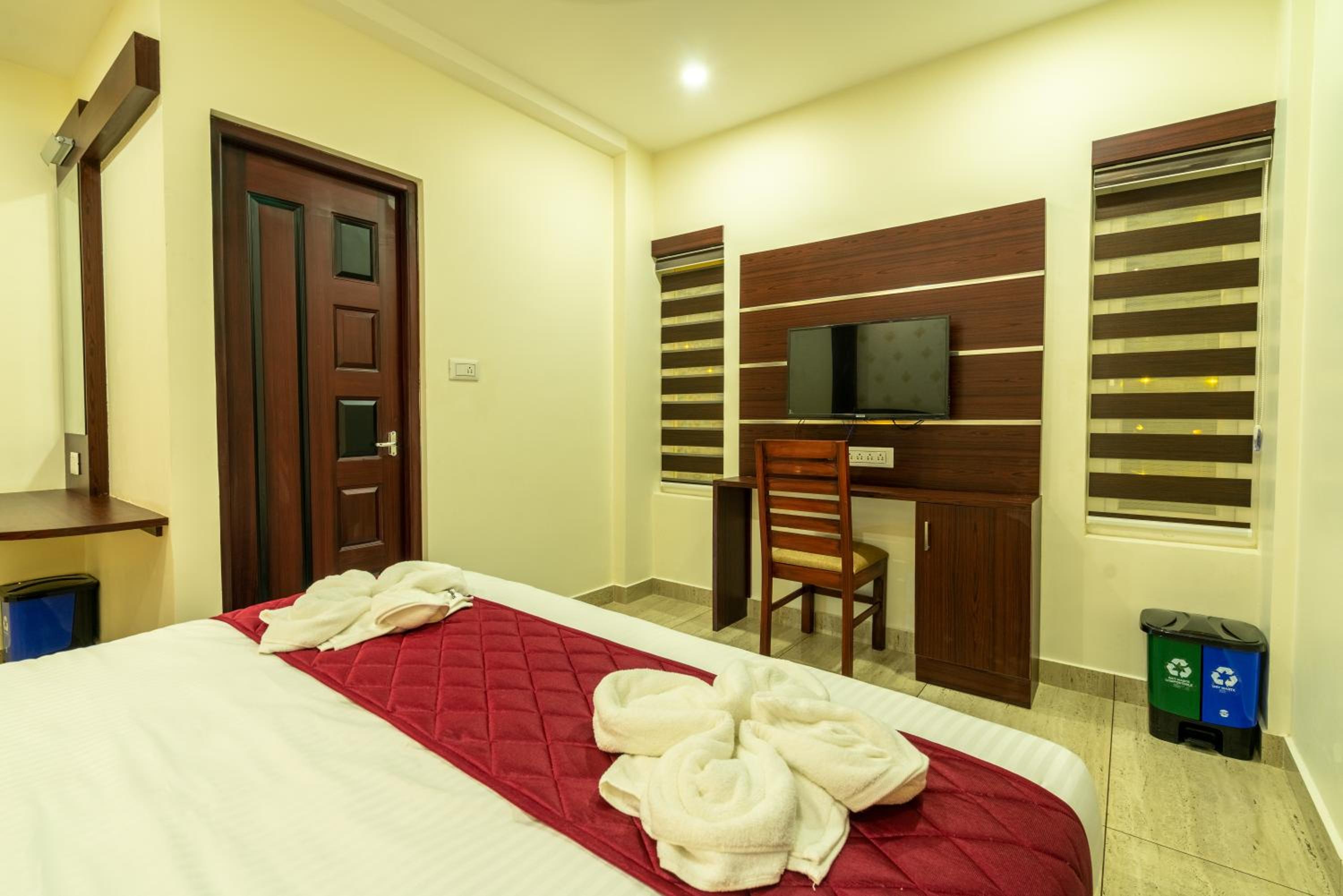 Deluxe Double Room - Photo 5