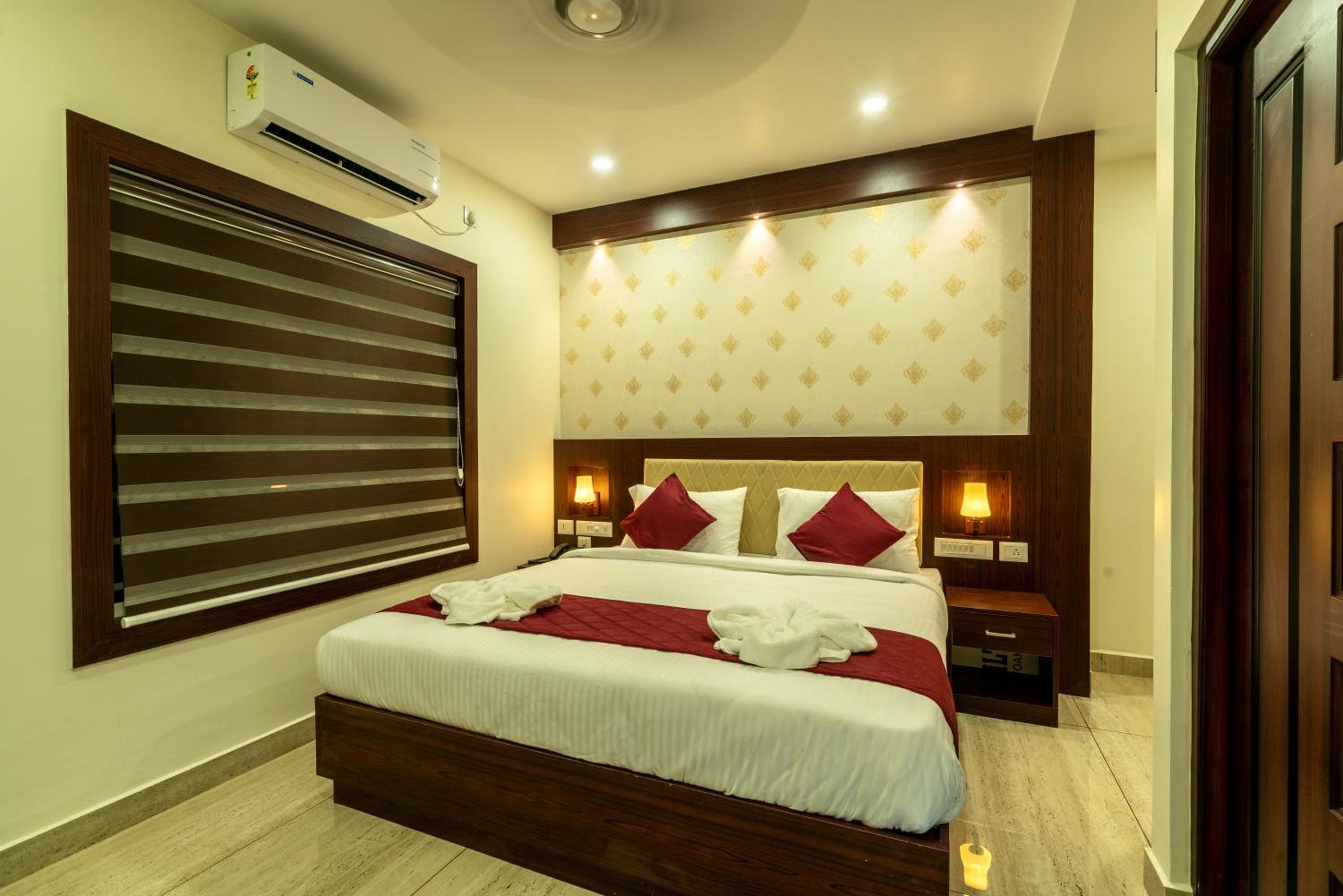 Deluxe Double Room - Photo 2