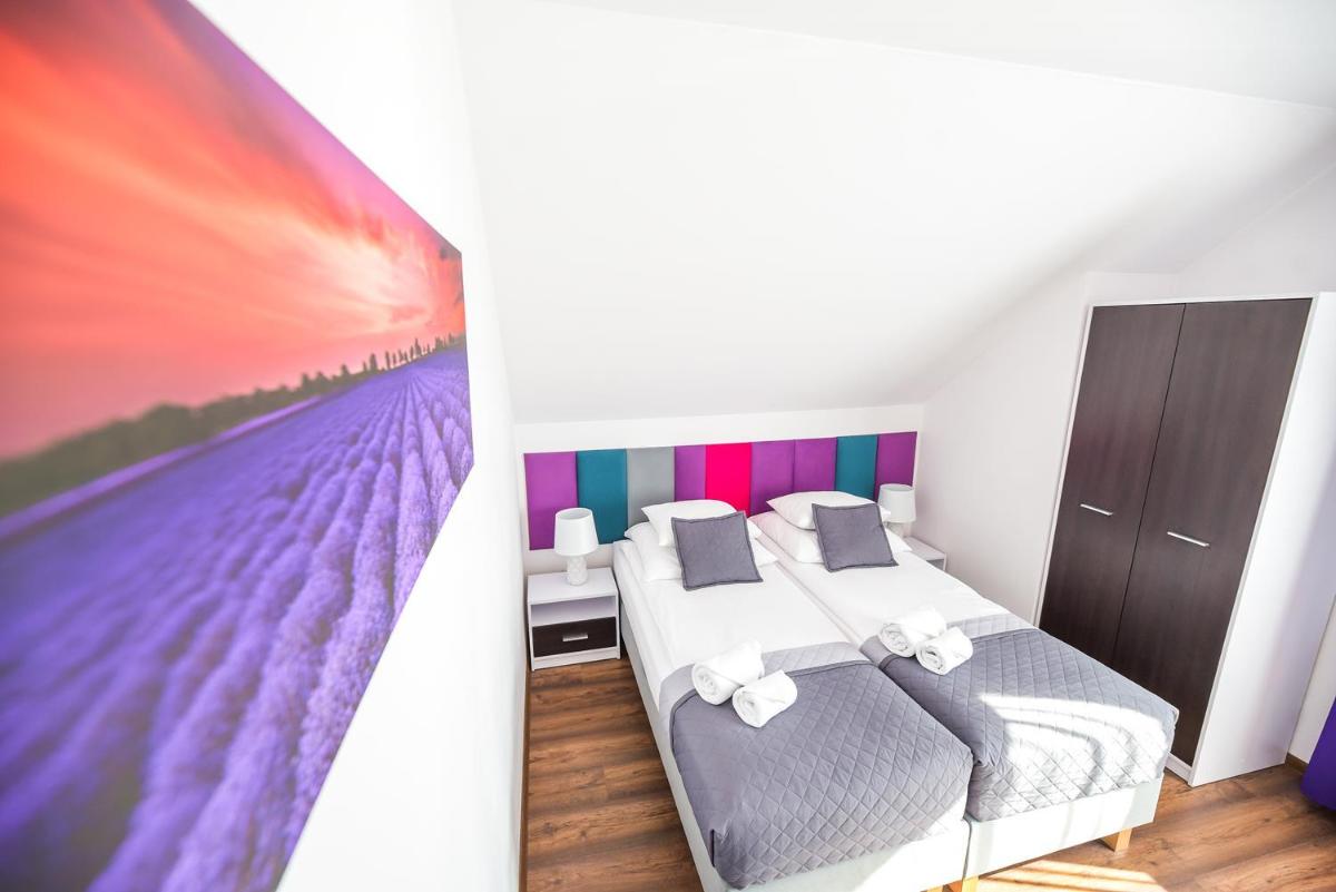 Quadruple Room with Terrace - Photo 9
