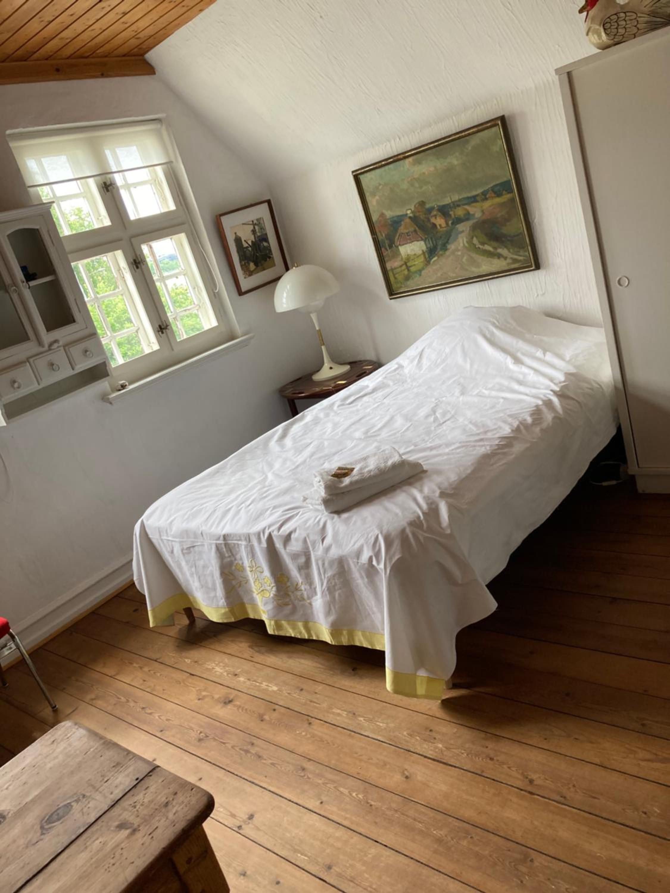 Double Room with Lake View & Private External Bathroom