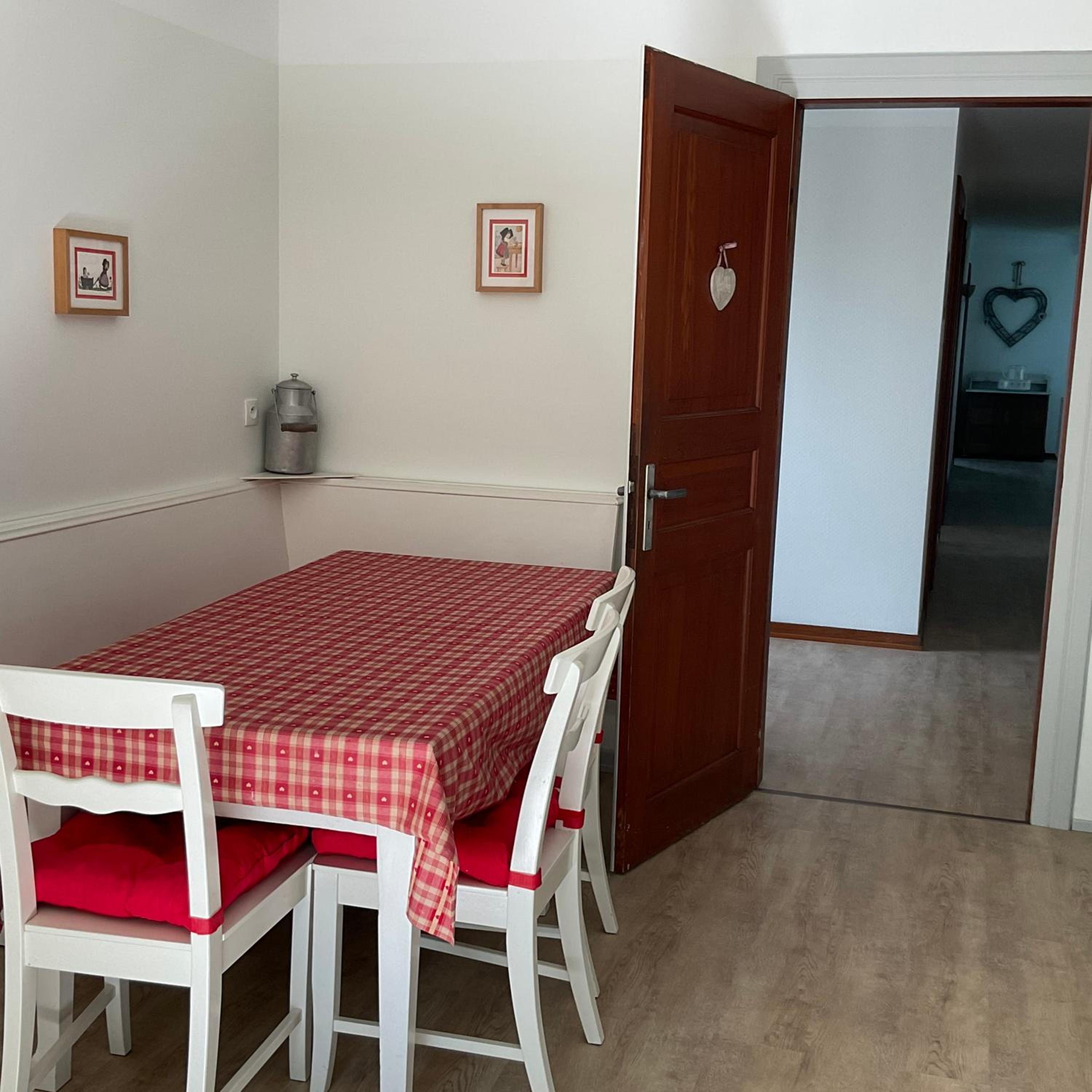Three-Bedroom House photo 1