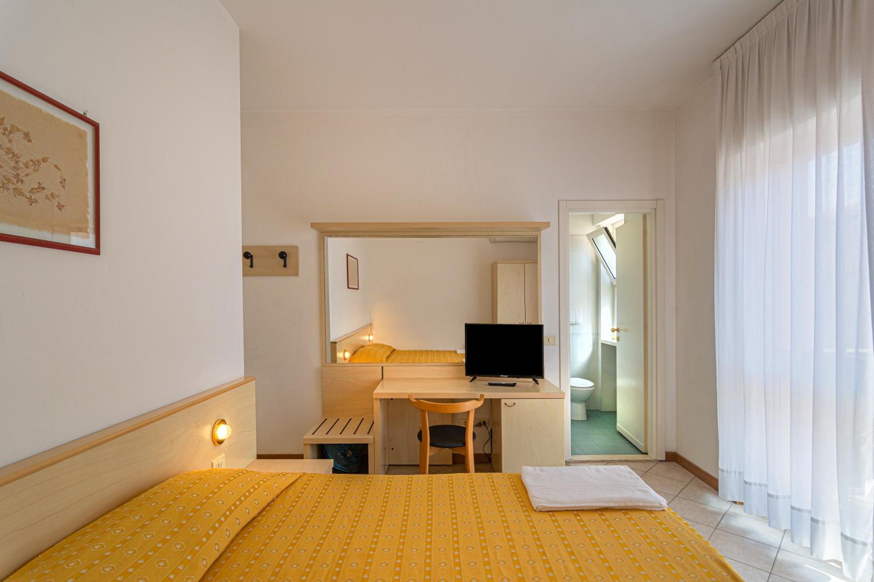 Double Room - Photo 1