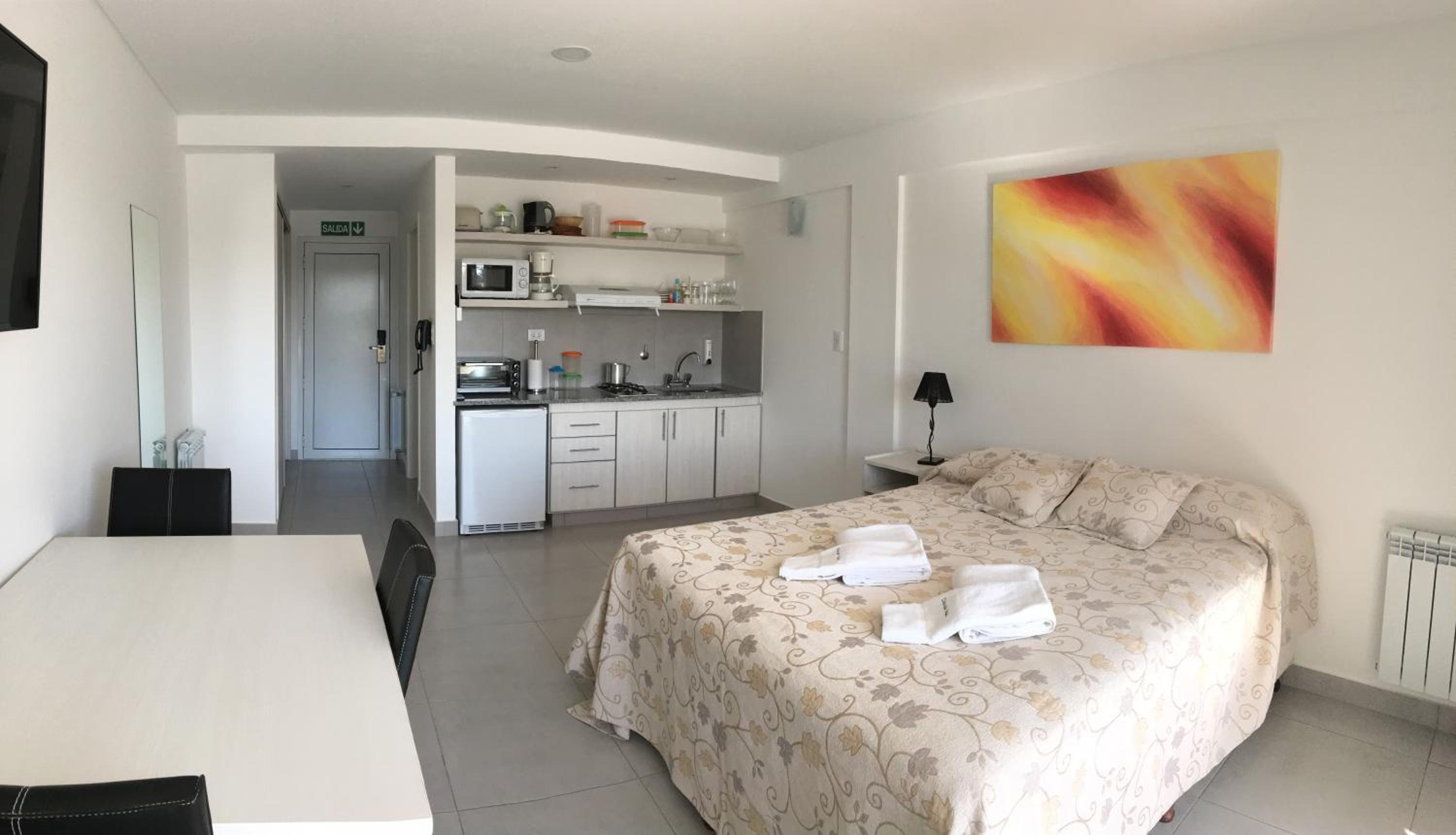 Apartment photo 1