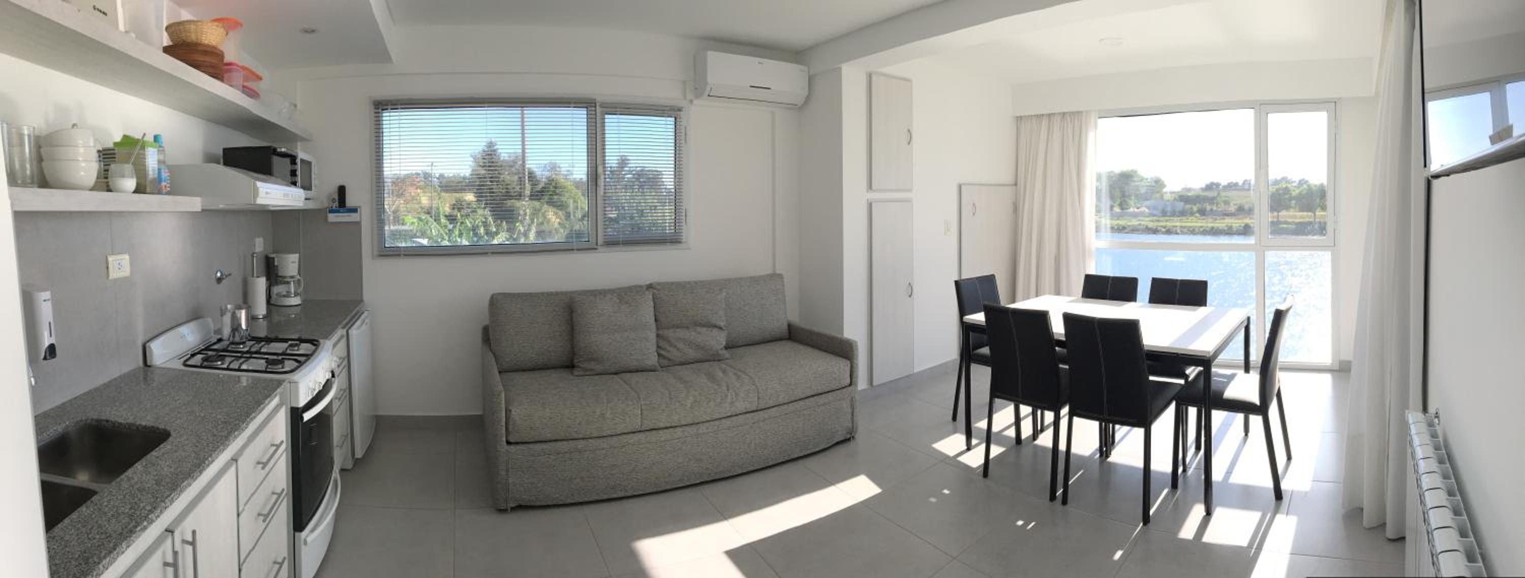 One-Bedroom Apartment photo 2