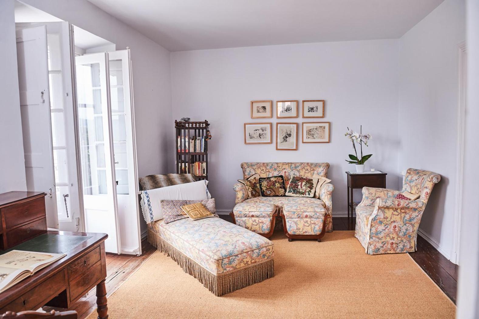 Deluxe Family Room photo 3