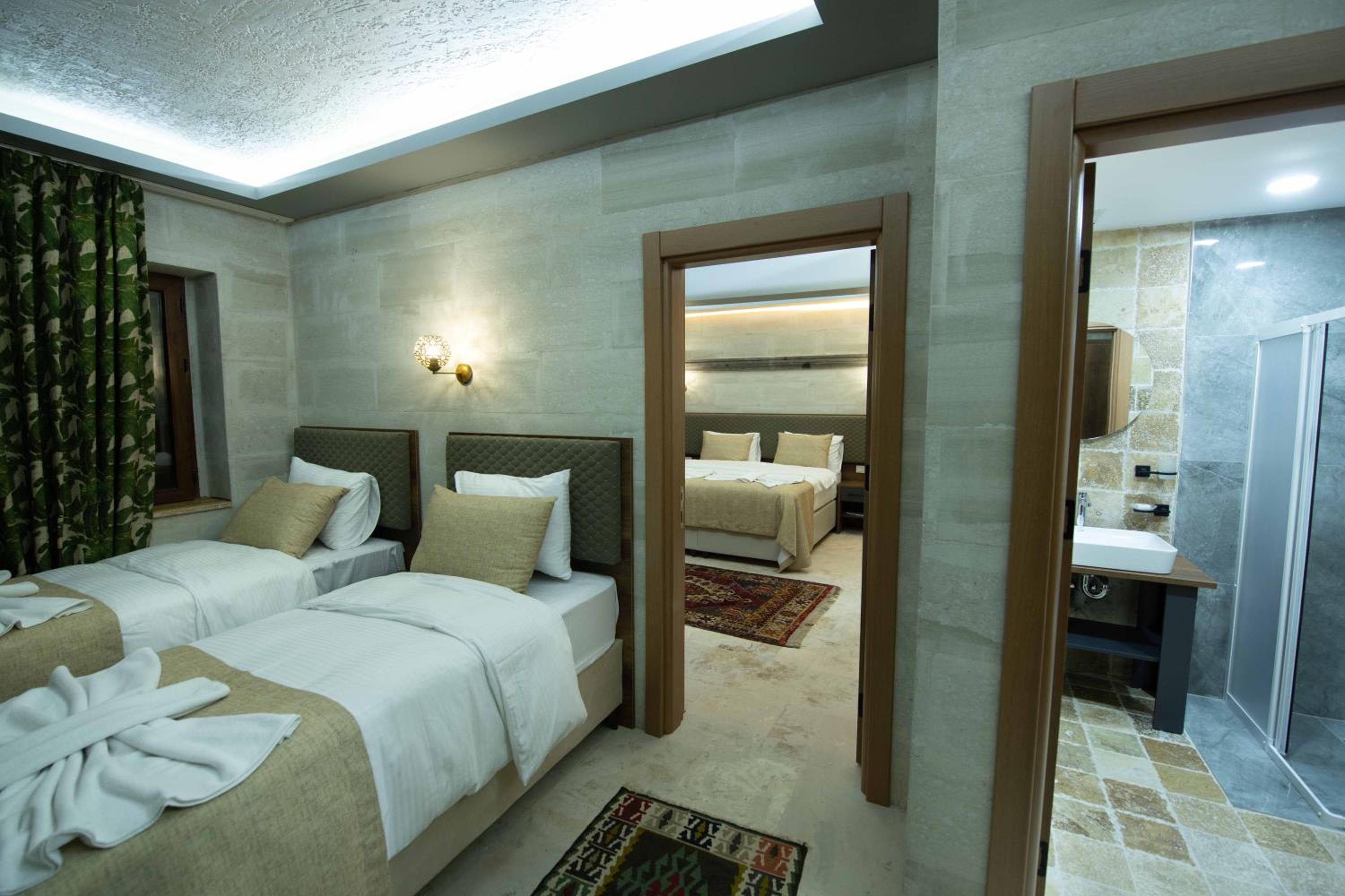 Family Suite - Photo 24