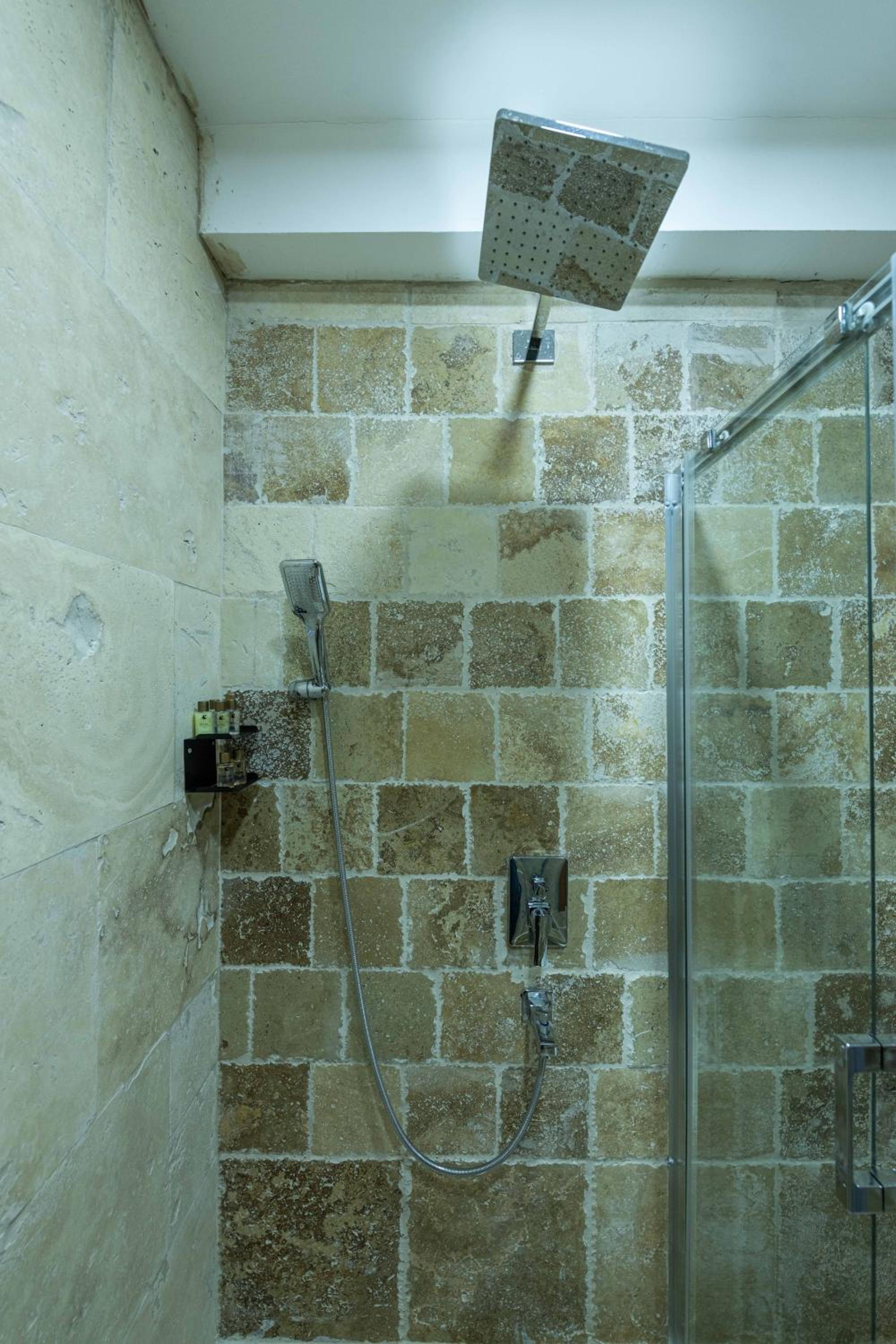 Family Suite - Photo 23