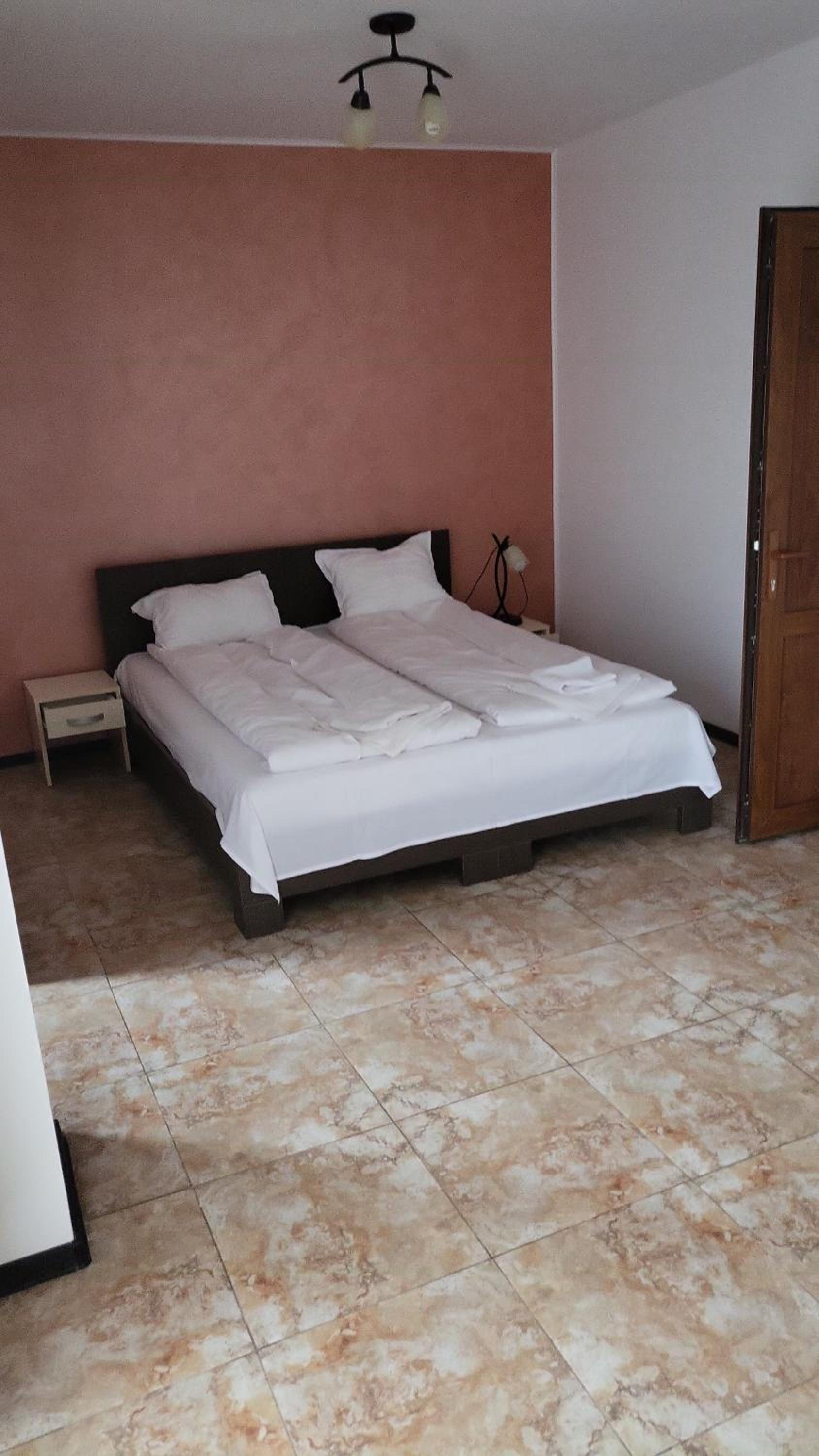 Twin Room - Photo 1