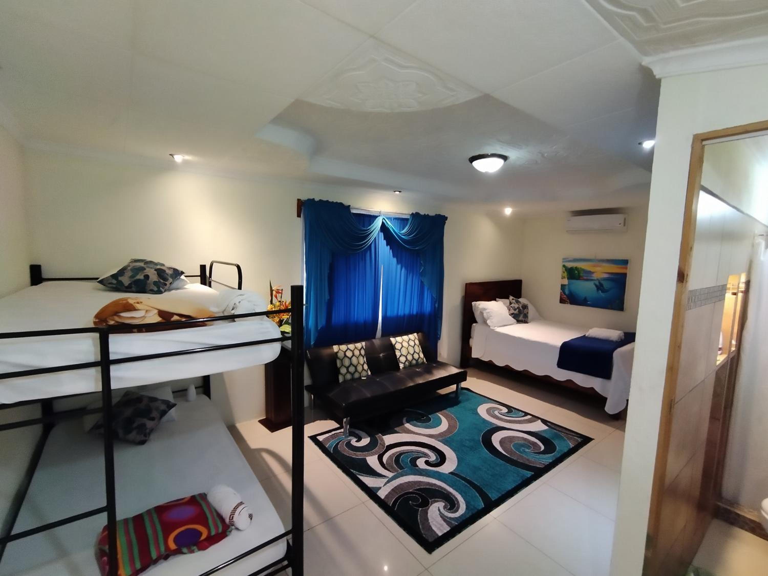 Quadruple Room with Bathroom photo 1
