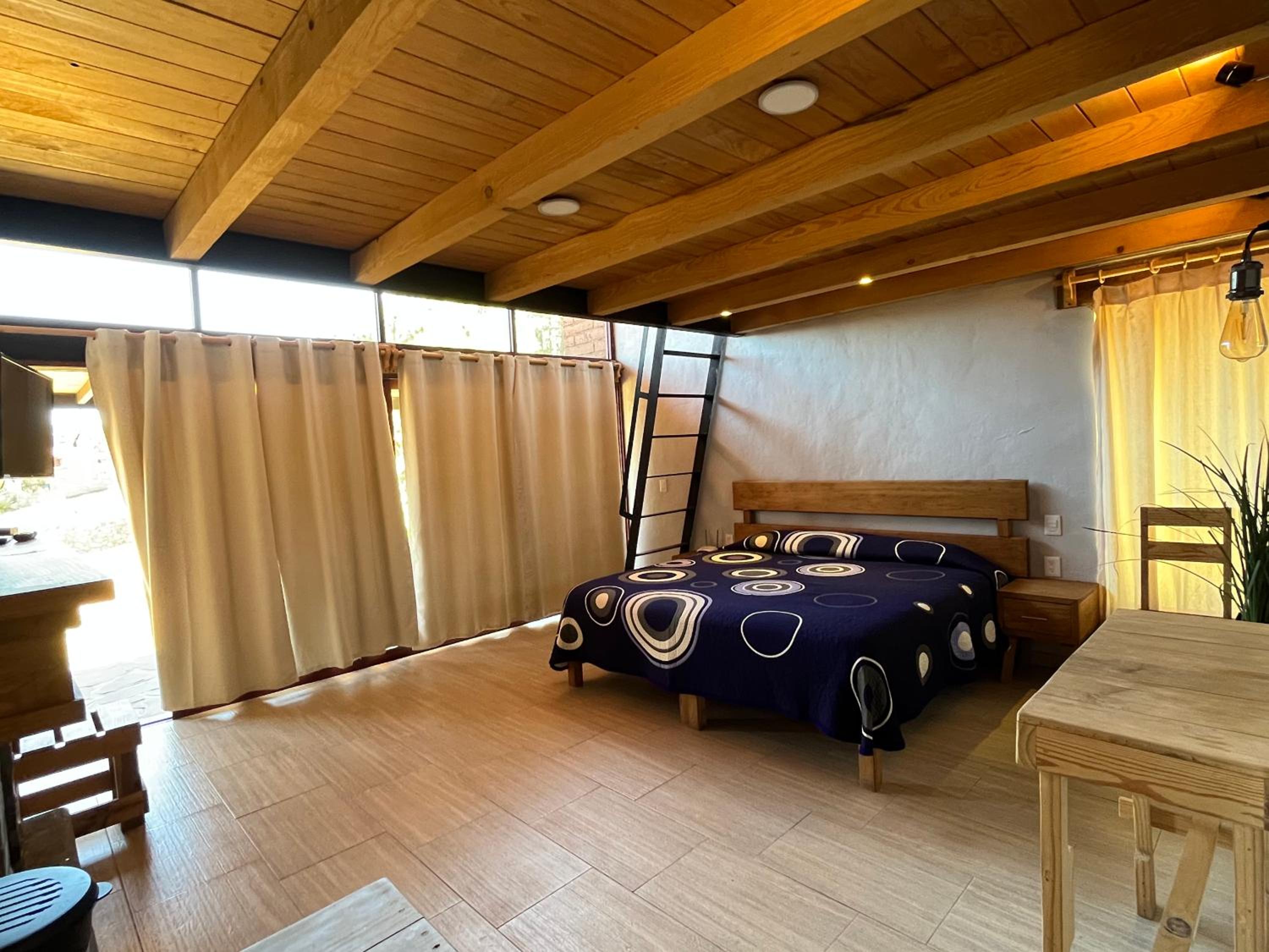 Two-Bedroom House - Photo 8