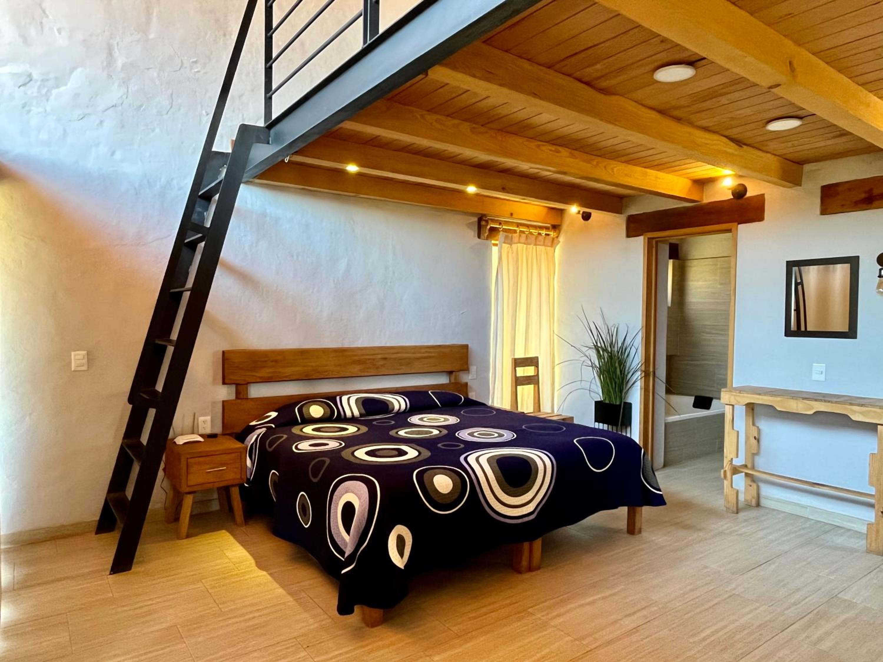 Two-Bedroom House - Photo 3