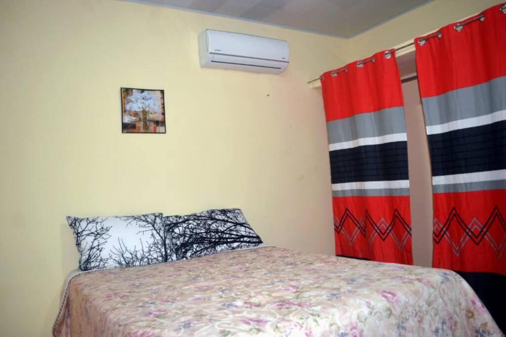 Three-Bedroom House photo 1