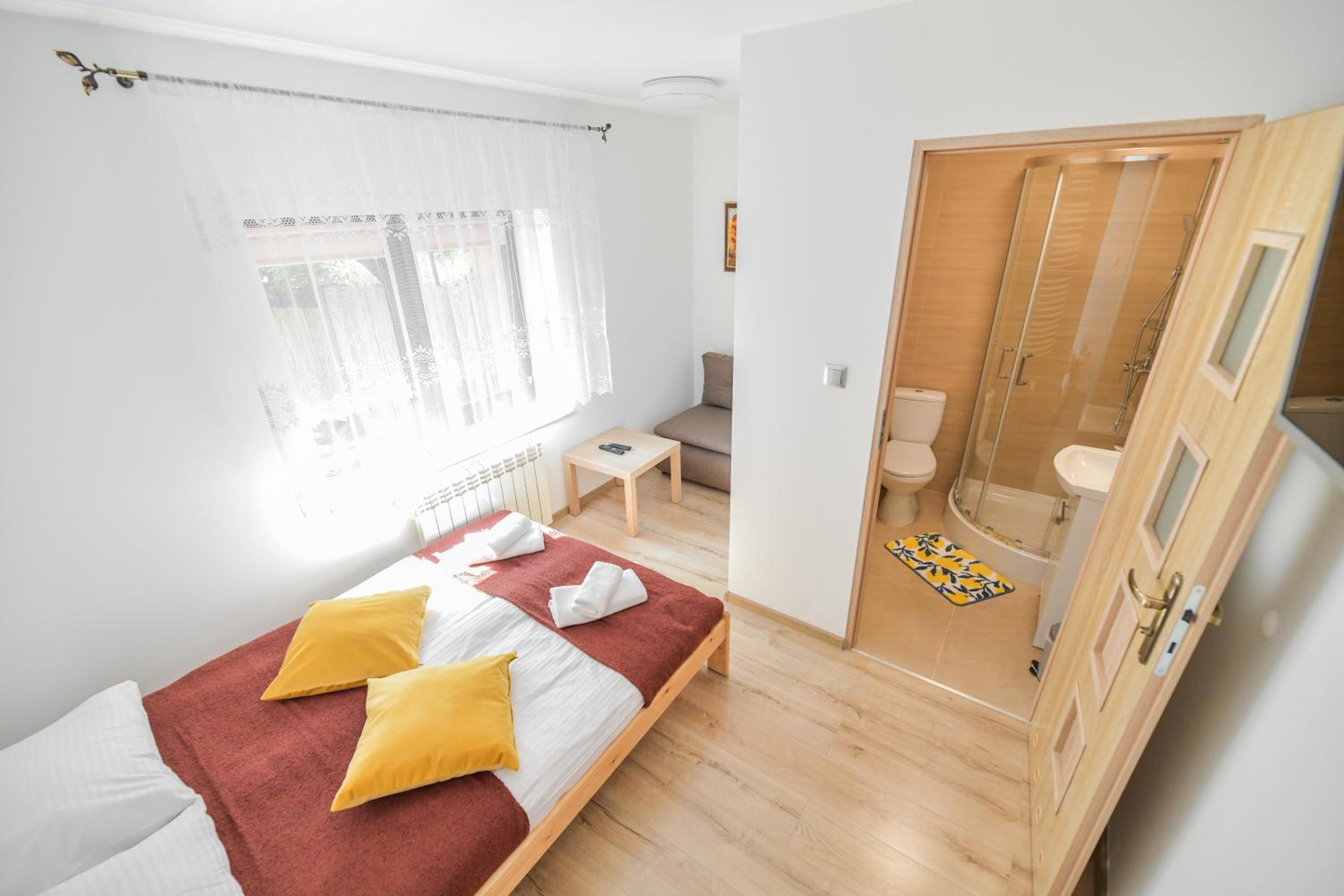 Double Room with Garden View - Photo 2