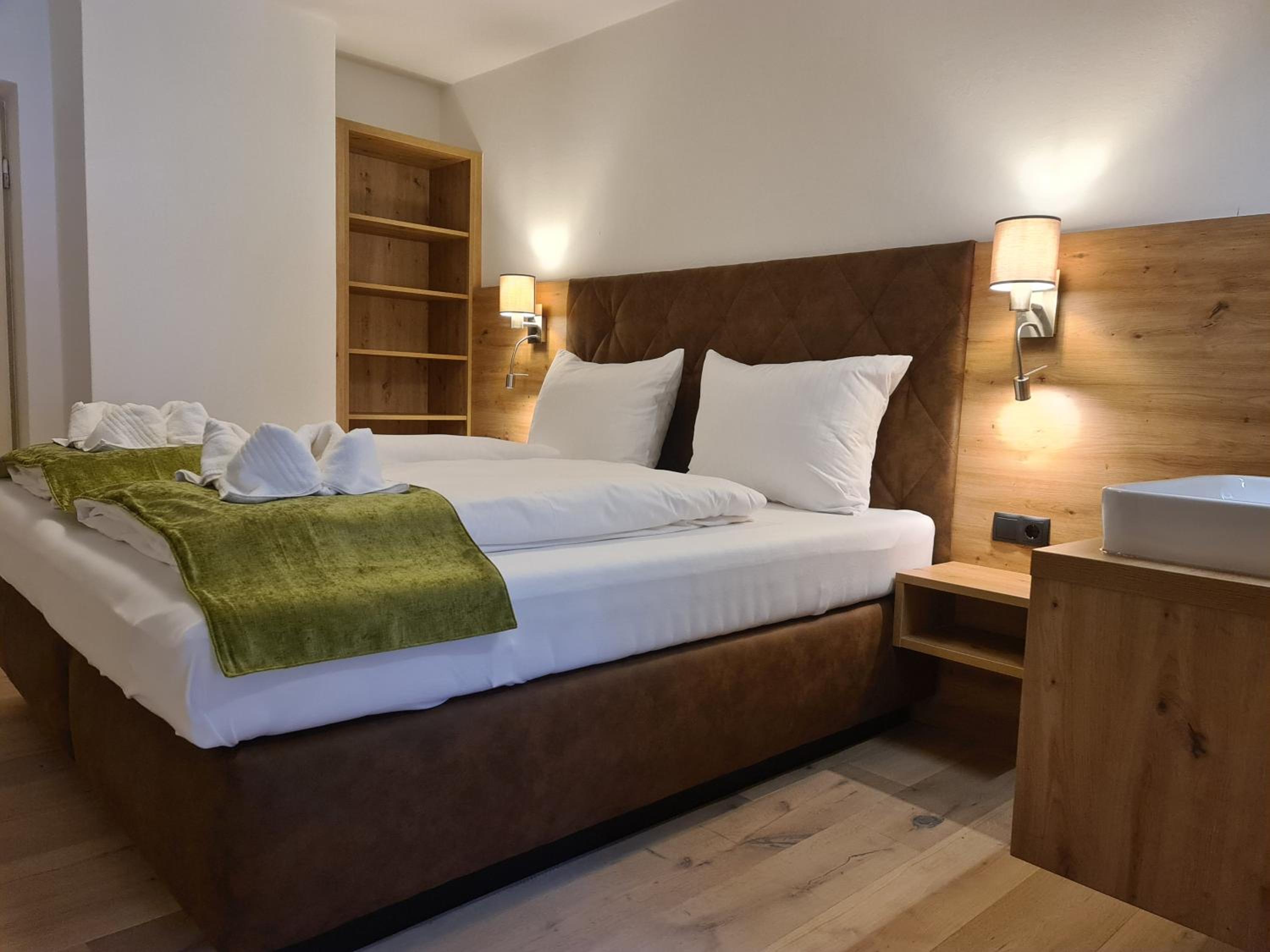 Double Room - Photo 15