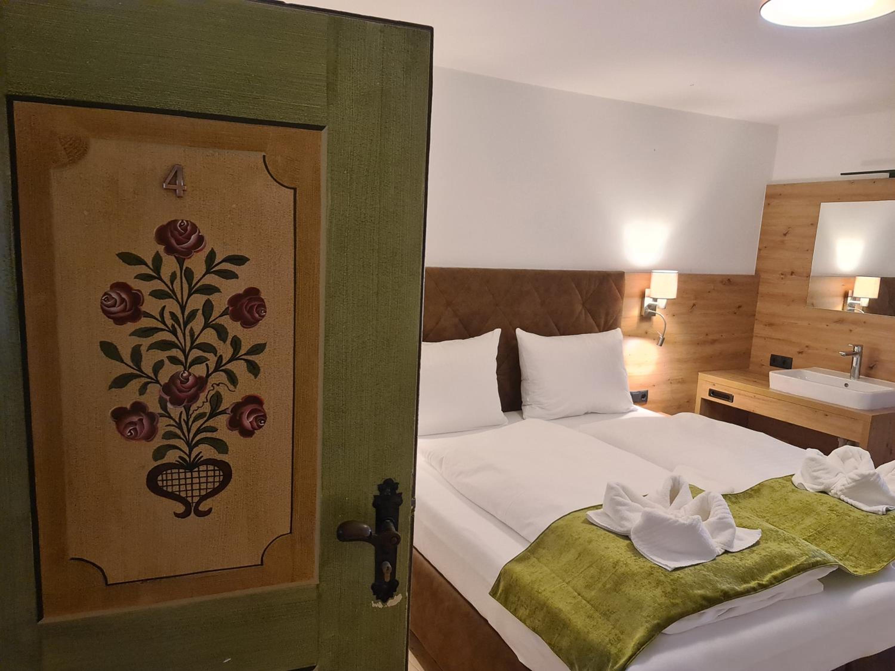 Double Room - Photo 14