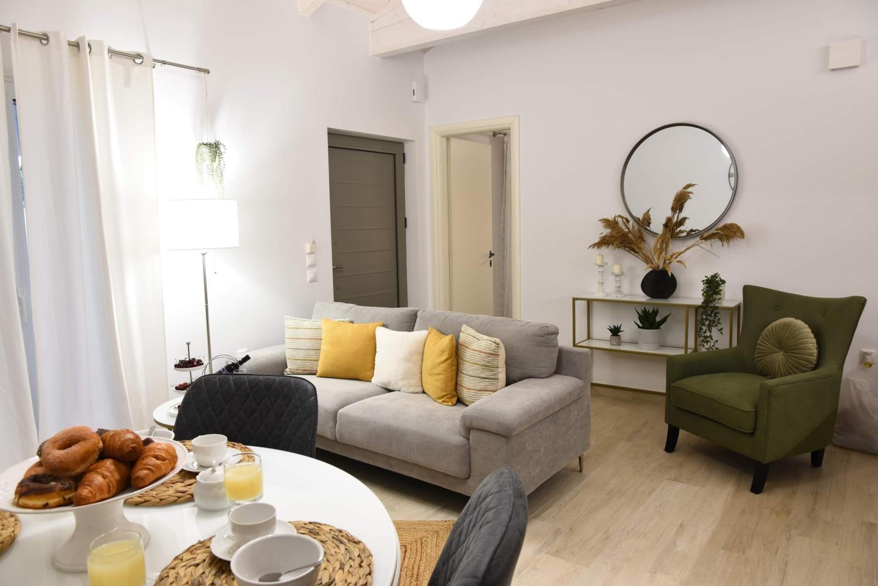 Two-Bedroom House - Photo 27