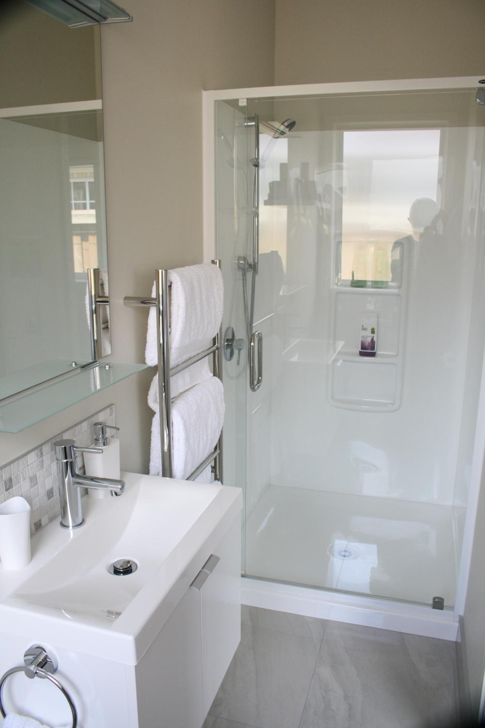 Double or Twin Room with Bathroom