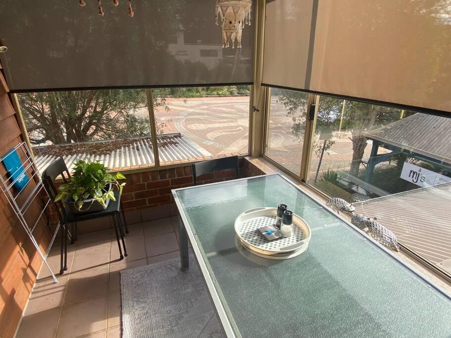 One-Bedroom Apartment - Photo 17
