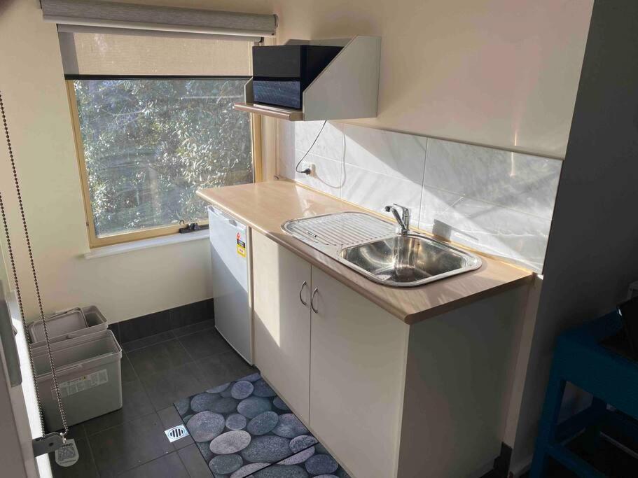 One-Bedroom Apartment - Photo 4