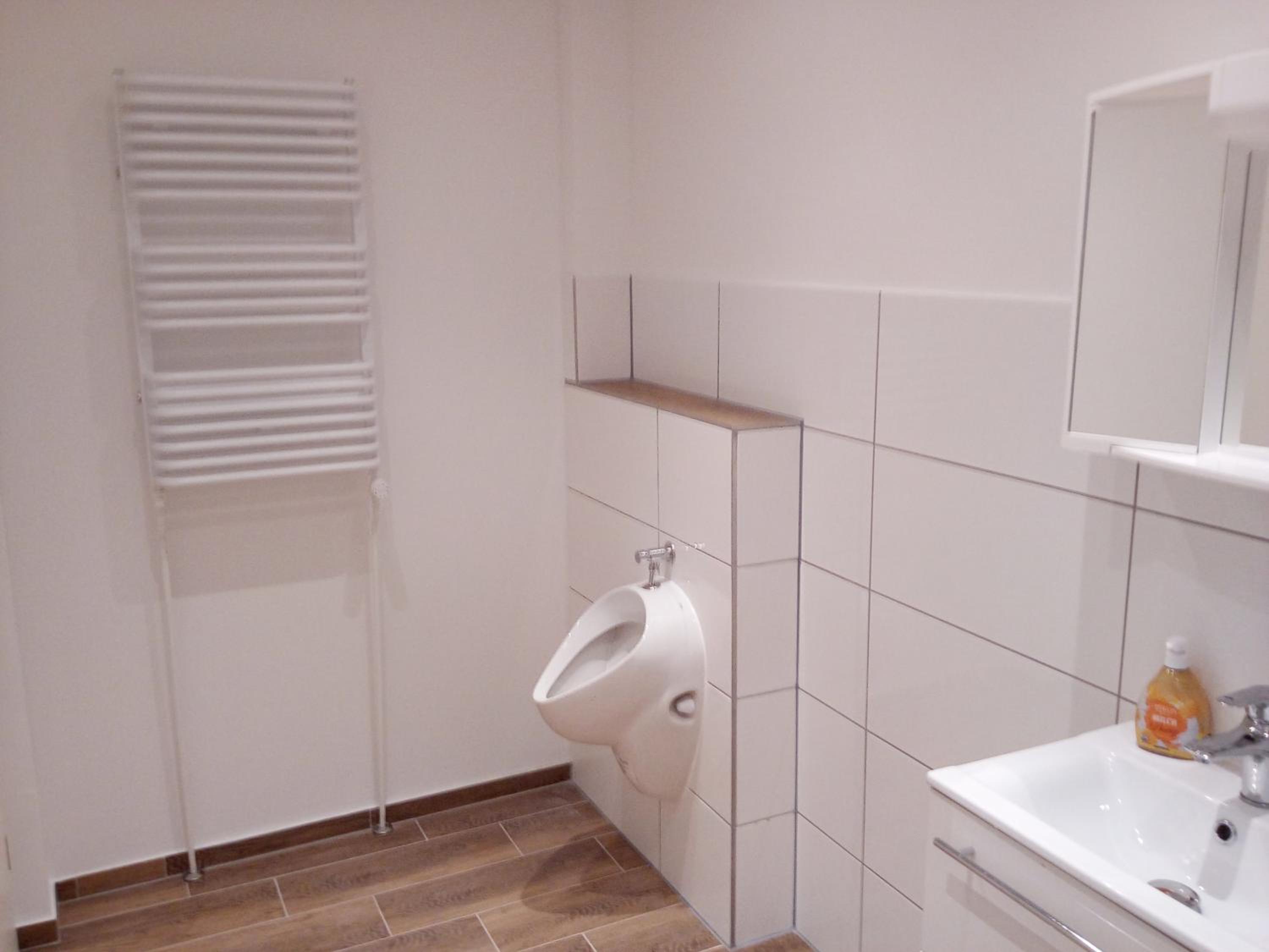 Large Double Room - Photo 14