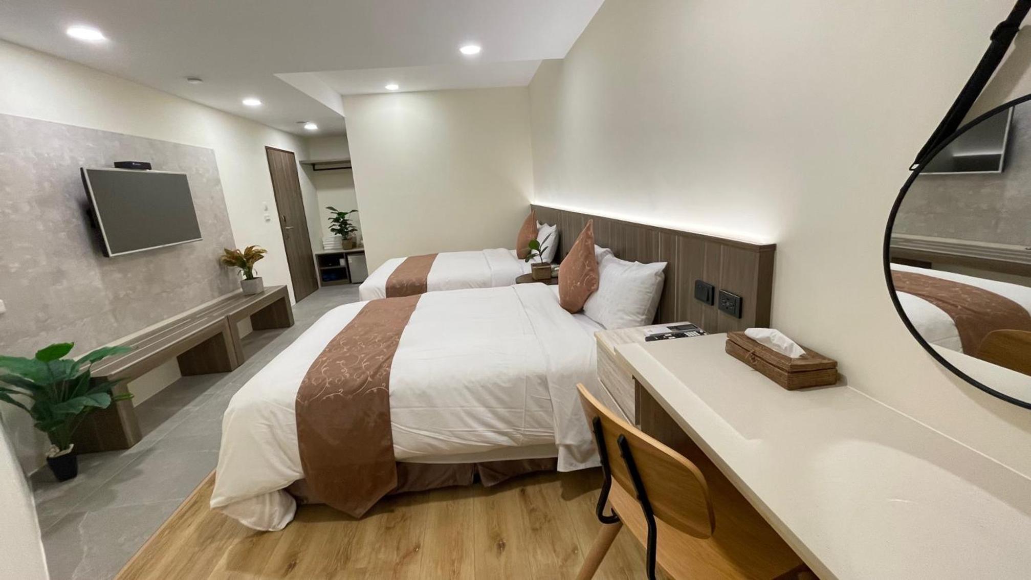 Quadruple Room with Balcony photo 2