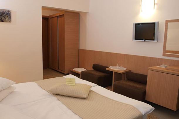 Double Room - Ground Floor