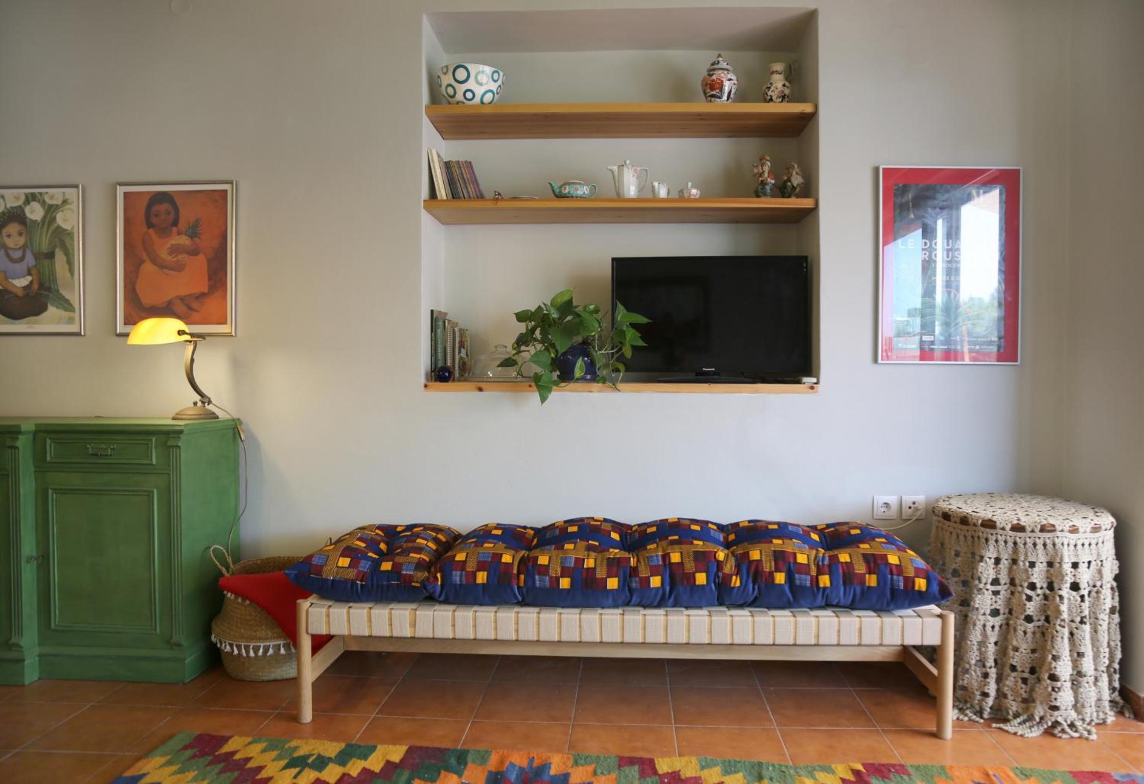 One-Bedroom Apartment photo 1