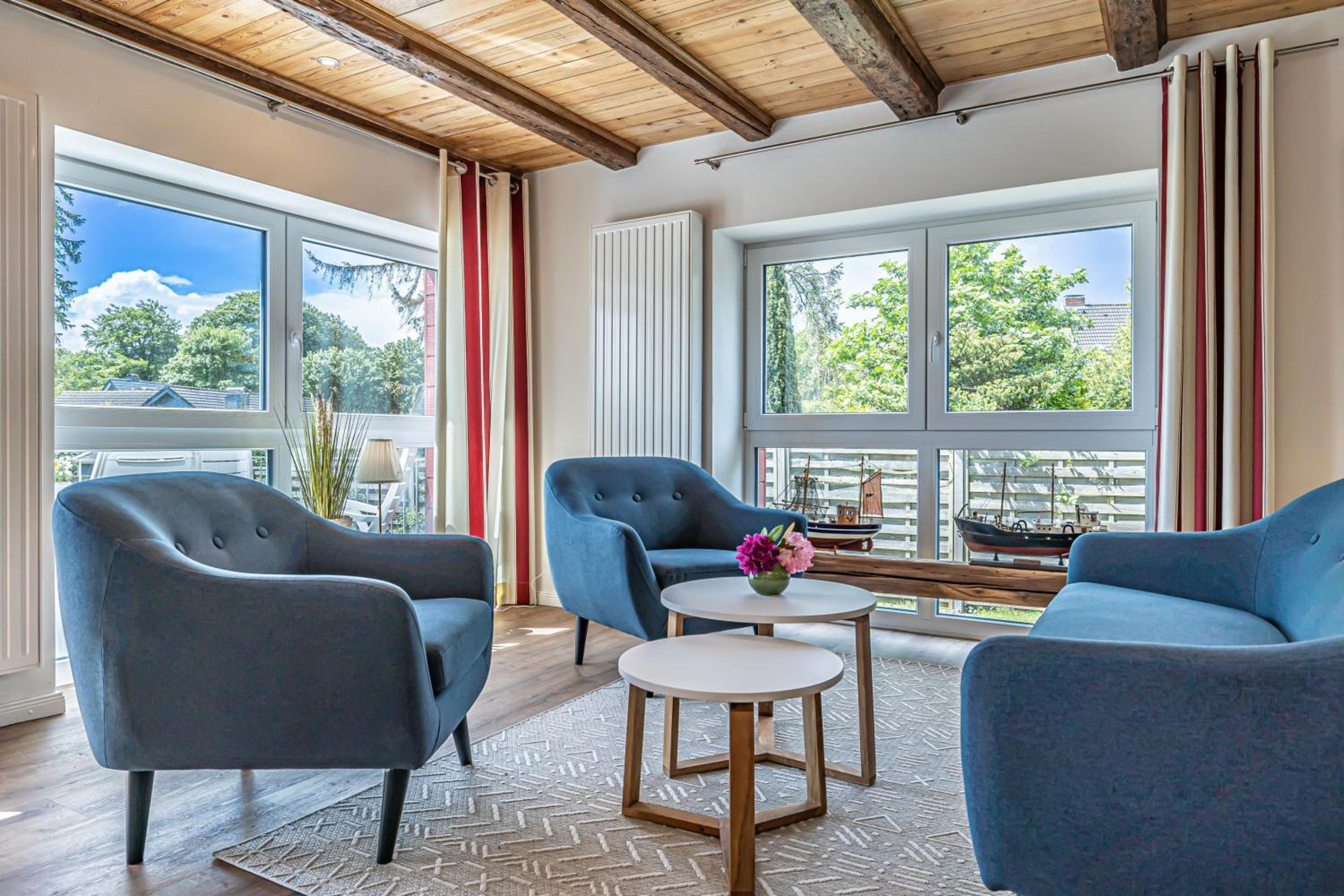 Apartment with Terrace photo 1