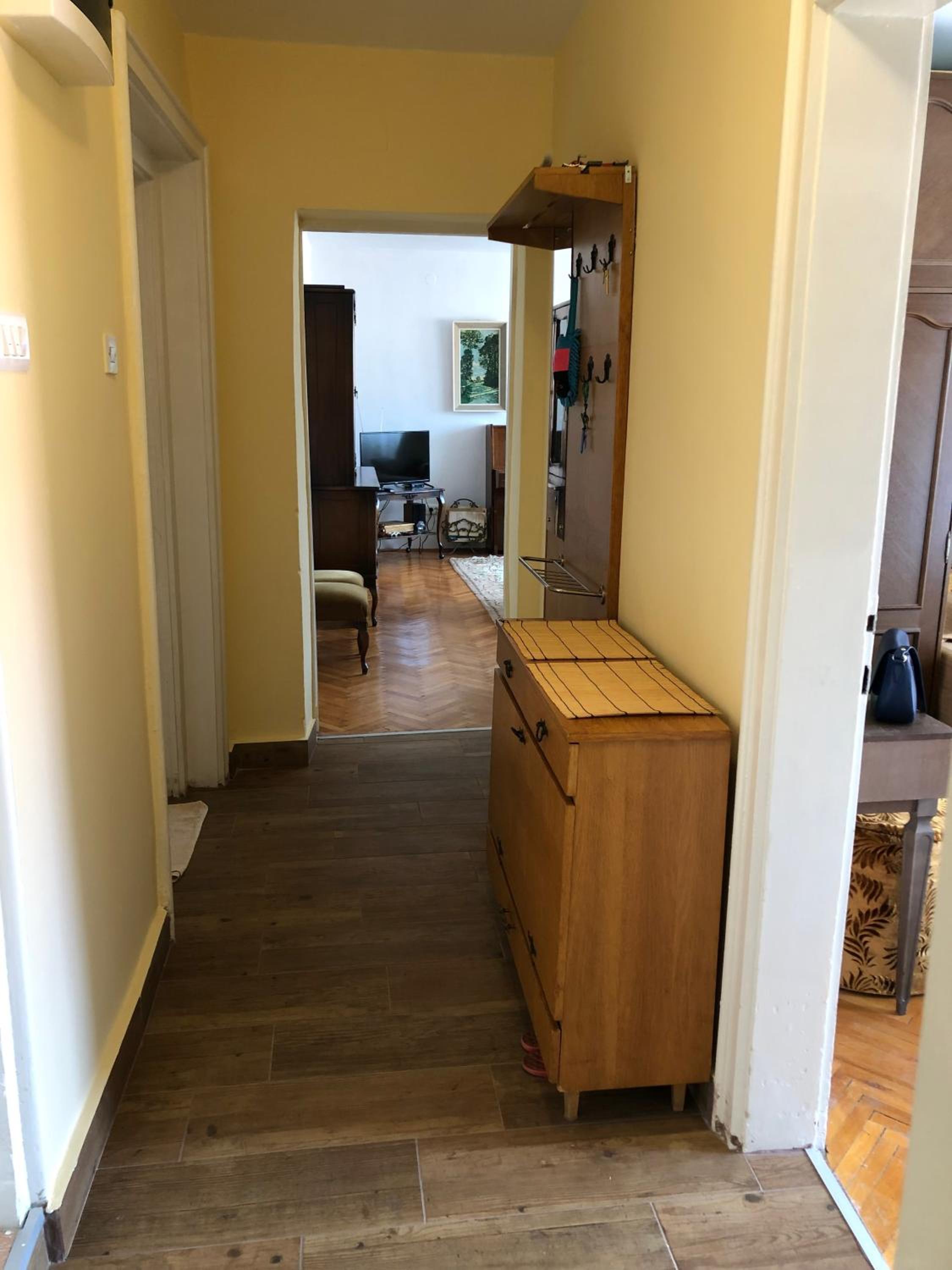 Two-Bedroom Apartment - Photo 3