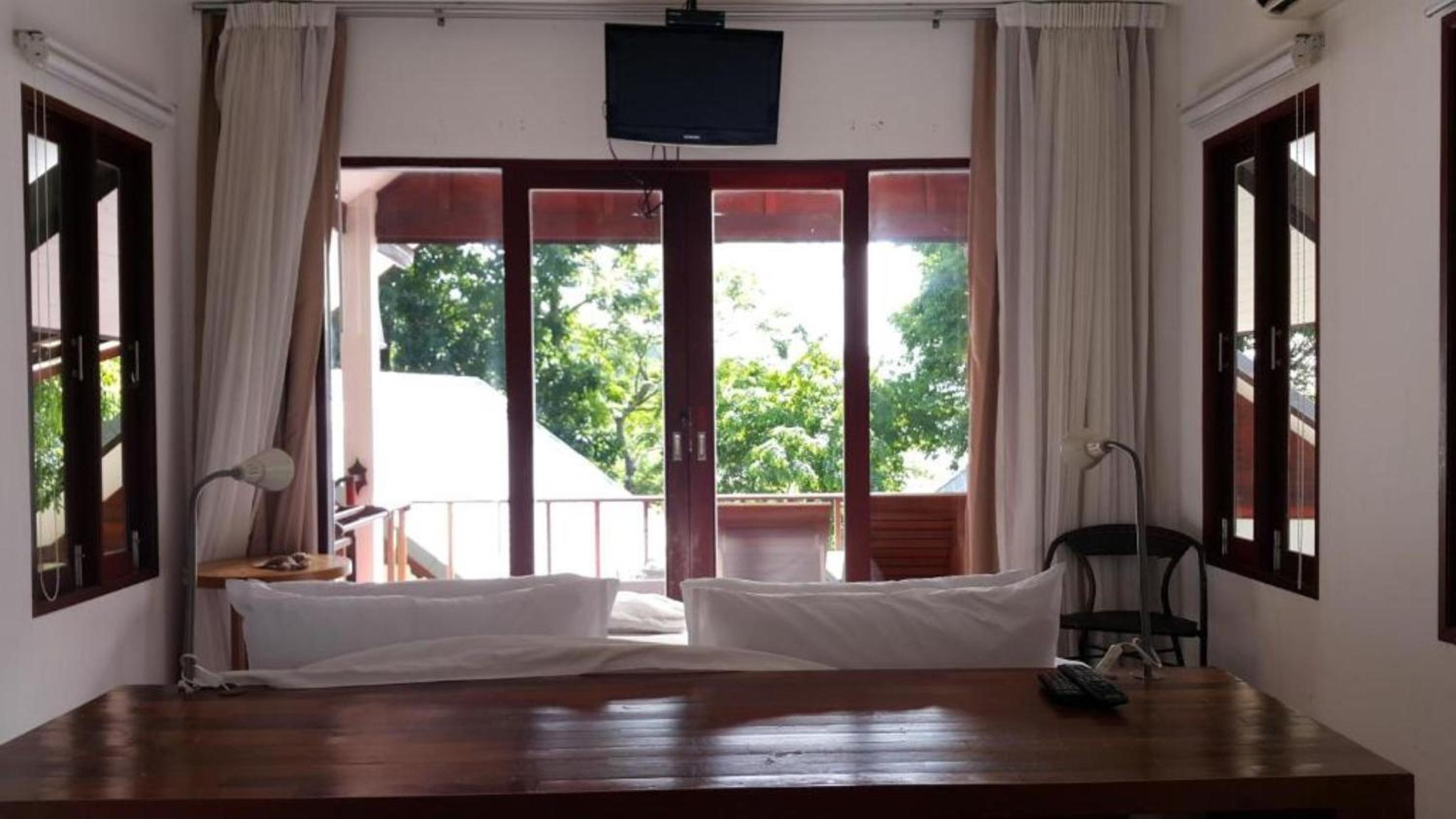 Balcony with Garden View